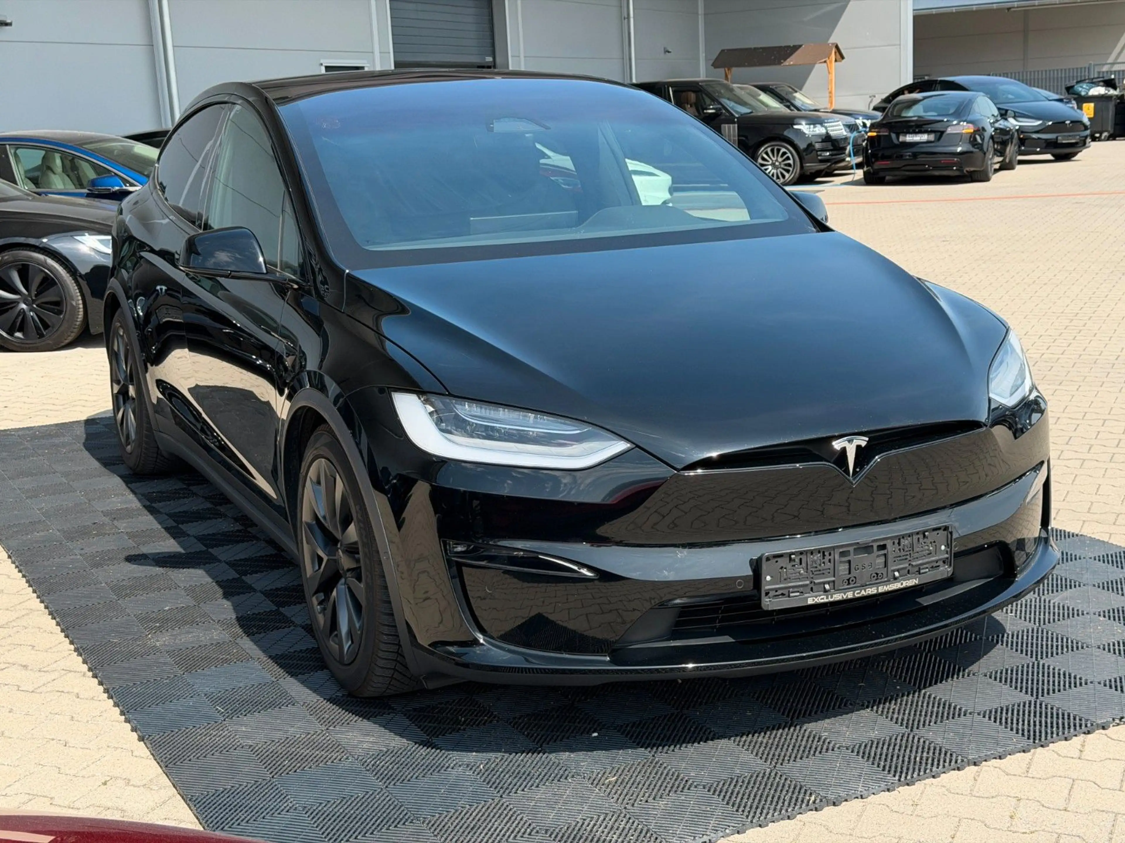 Tesla Model X MODEL X PLAID | ENHANCED AUTOPILOT | 6 SEATER — photo 4