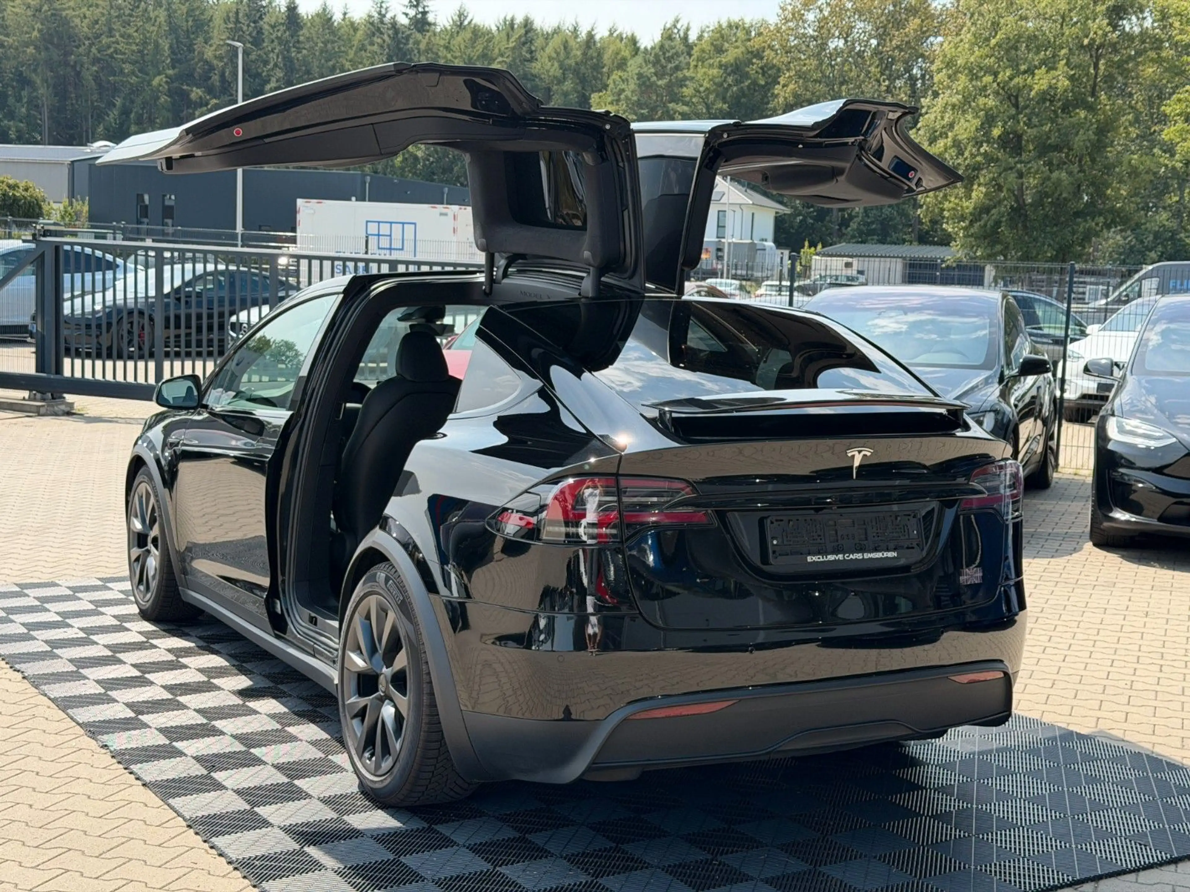 Tesla Model X MODEL X PLAID | ENHANCED AUTOPILOT | 6 SEATER — photo 5
