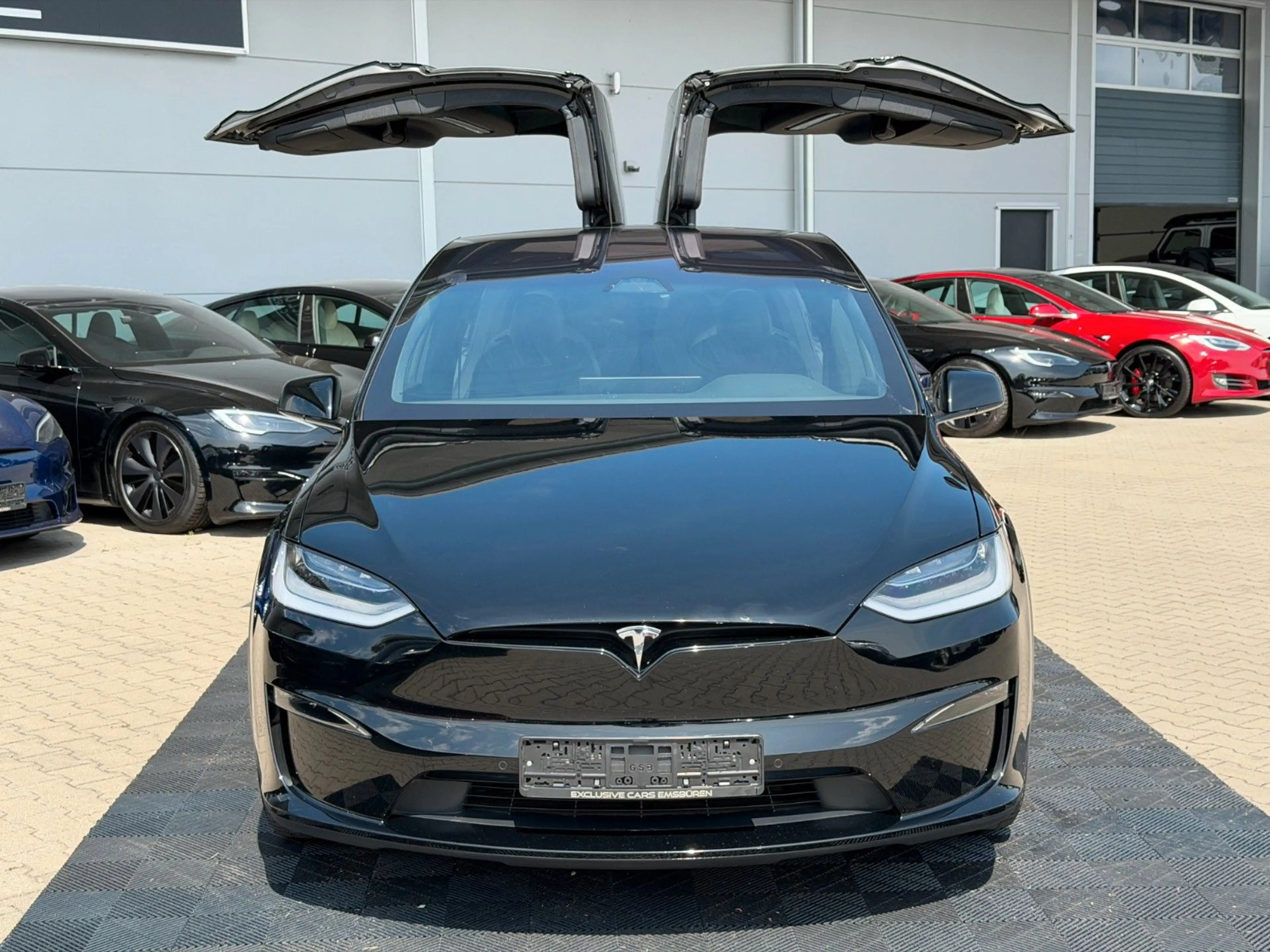 Tesla Model X MODEL X PLAID | ENHANCED AUTOPILOT | 6 SEATER — photo 3