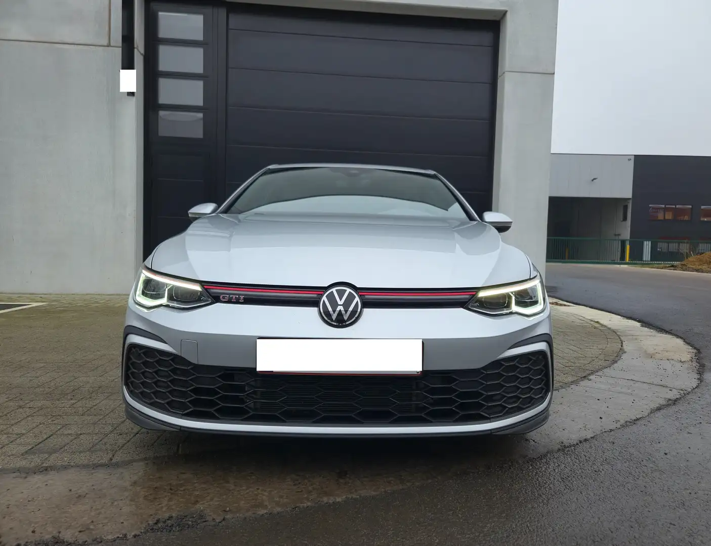 Volkswagen Golf GTI Golf 2.0 TSI OPF GTI Argintiu - 2