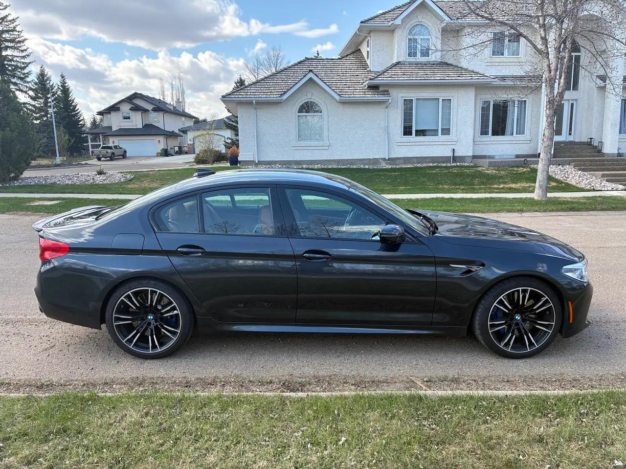 BMW M5 снимка BMW M5