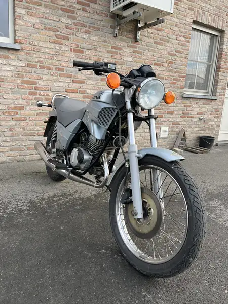 Cagiva Roadster 125 - foto 3