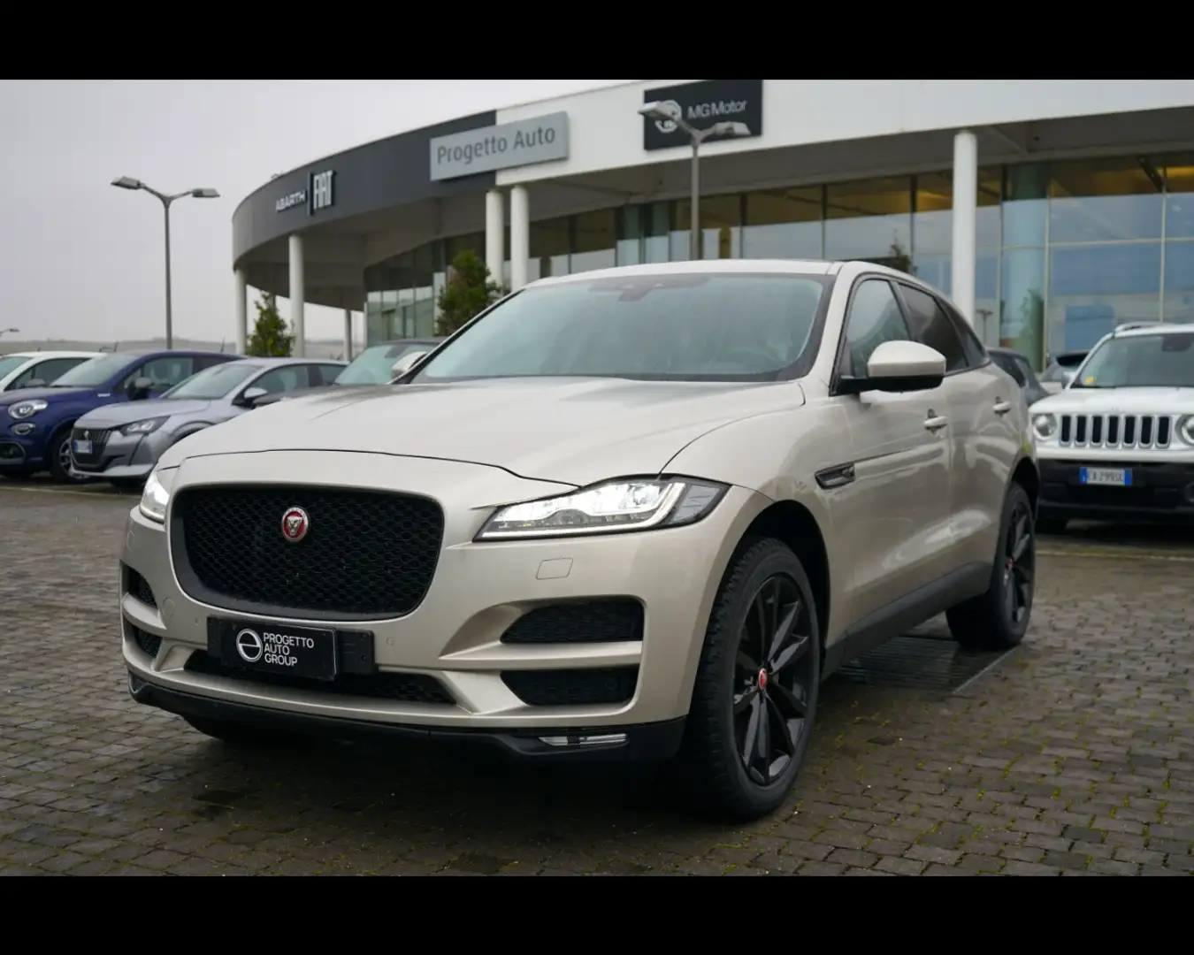 Jaguar F-Pace 2.0 D Prestige Grigio - 1