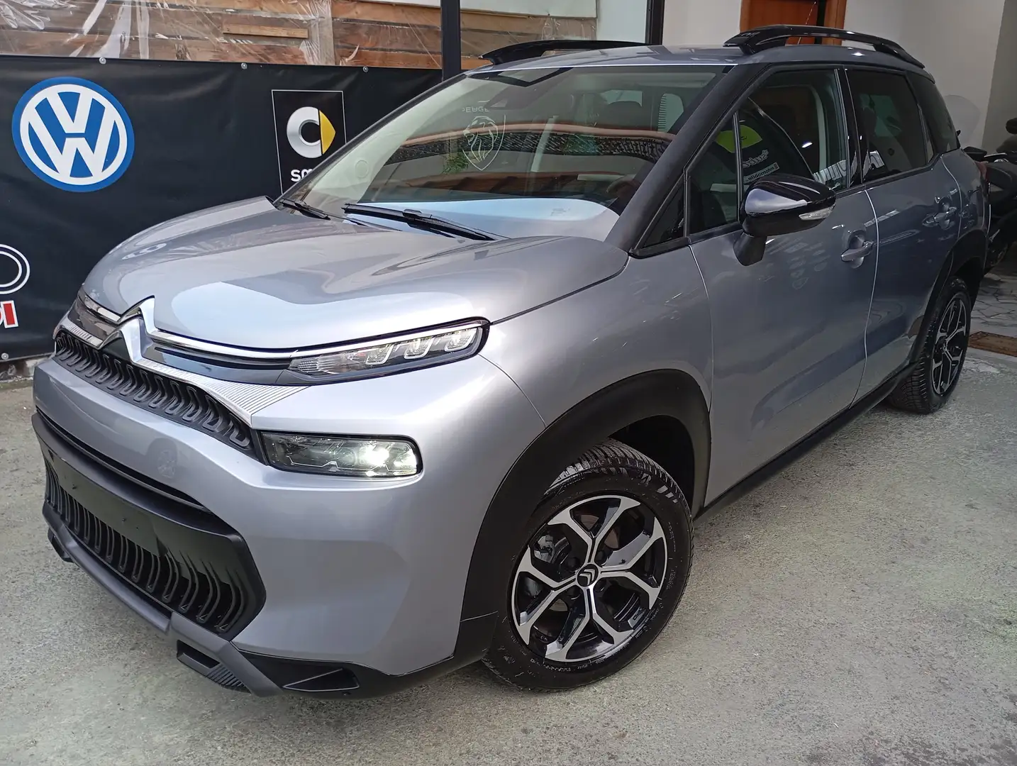 Citroen C3 Aircross 1.5 BlueHDi 110CV Plus Grau - 2