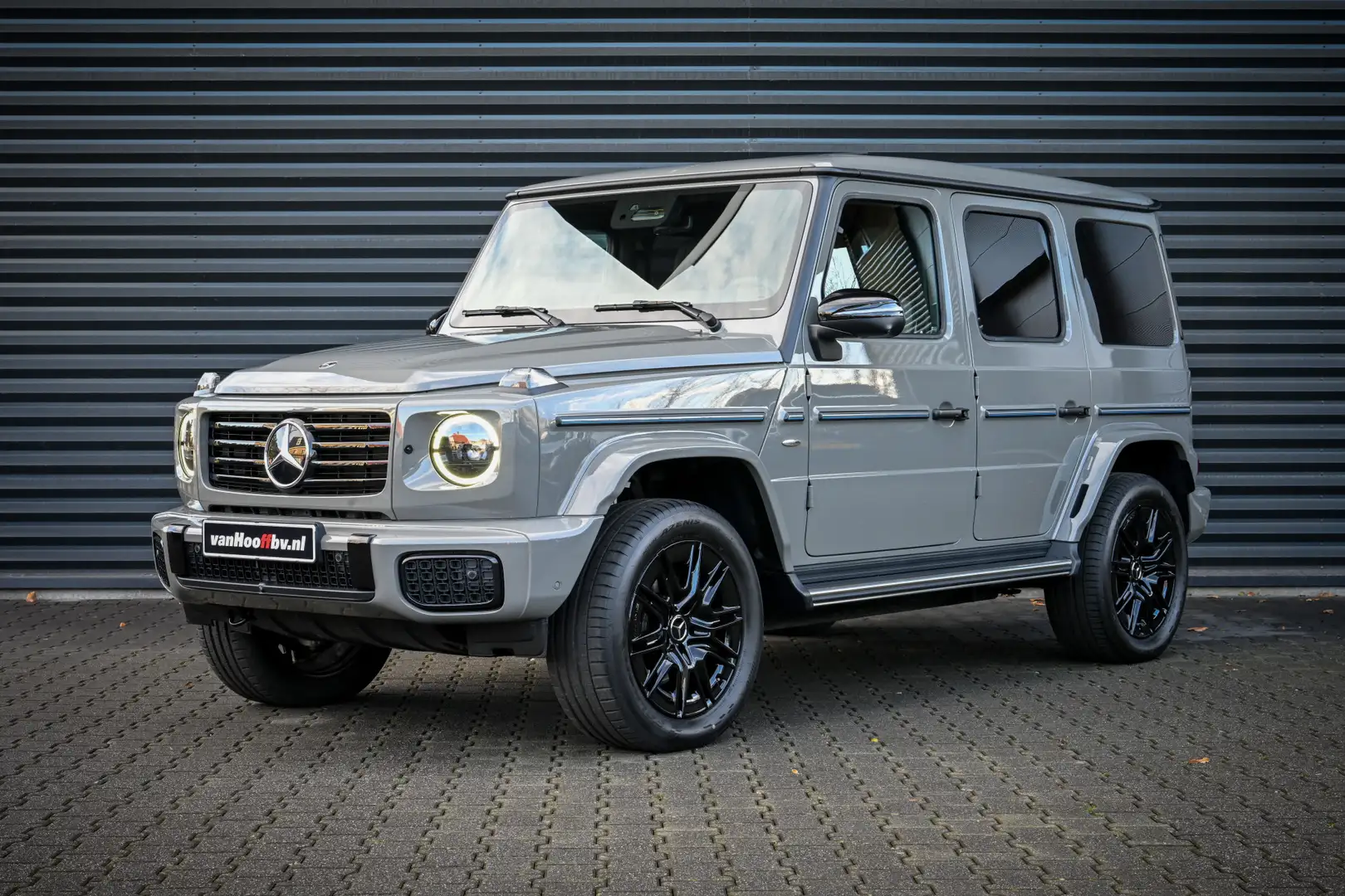 Mercedes-Benz G 580 EQ Edition One 116 kWh MANUFAKTUR Šedá - 1
