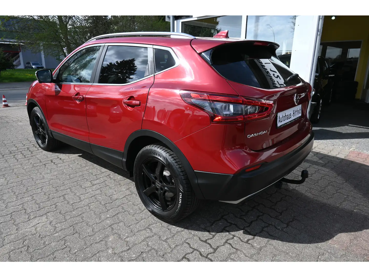 Nissan Qashqai 1.6*Tekna+*Leder Navi Pano LED 1Hd 120Kw Rouge - 2
