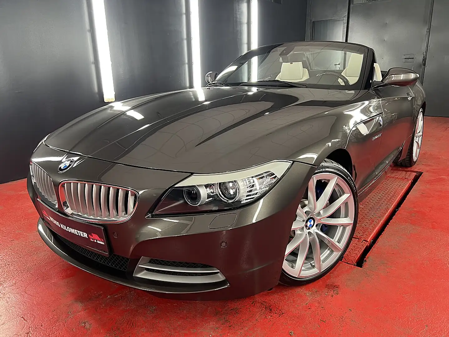 BMW Z4 sDrive 35i *Top Zustand *NUR 82.000km *Sammler Braun - 1