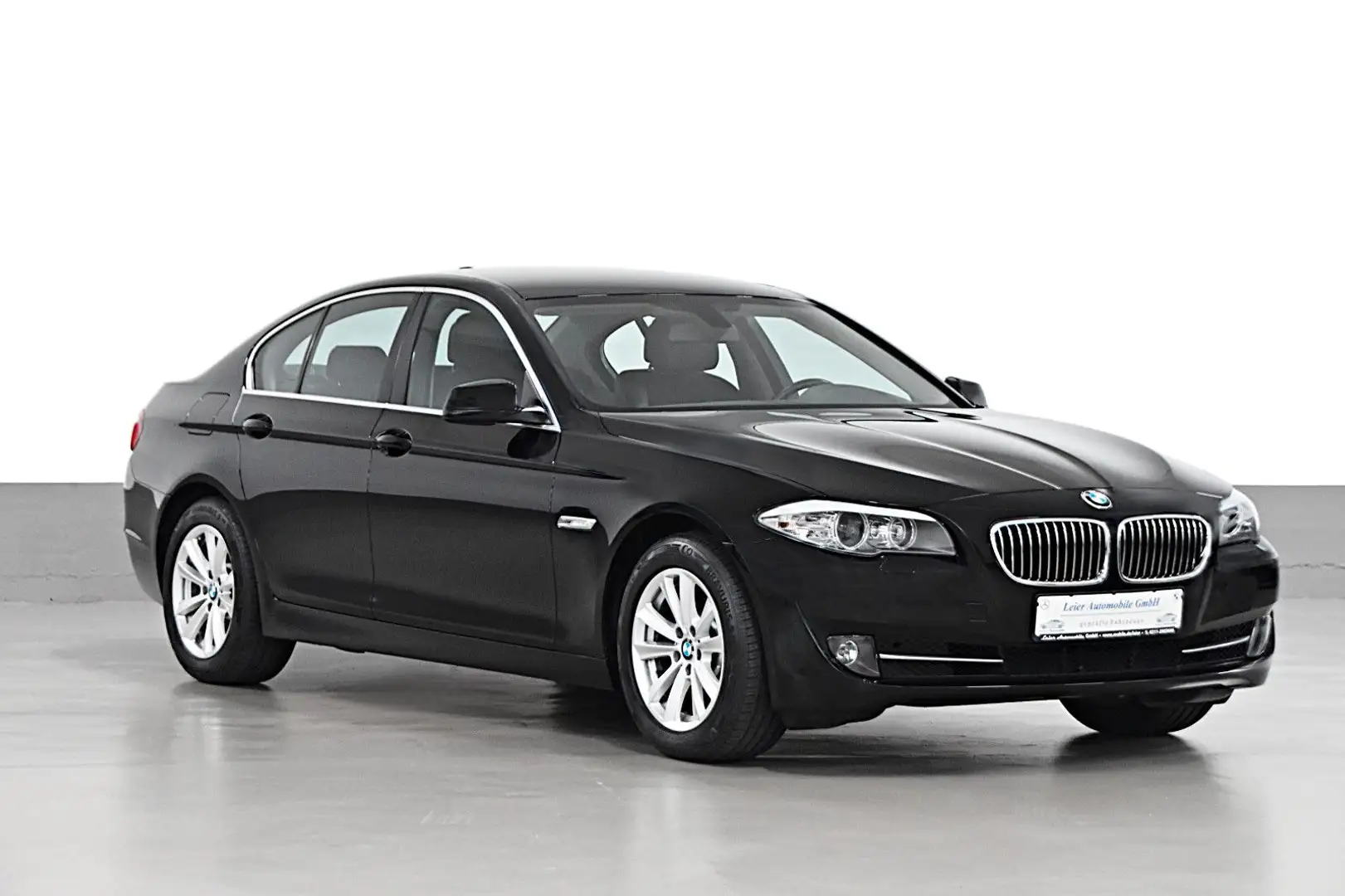 BMW 530 i *AUS 1 HAND*UNFALLFREI*TOP-ZUSTAND* Schwarz - 1