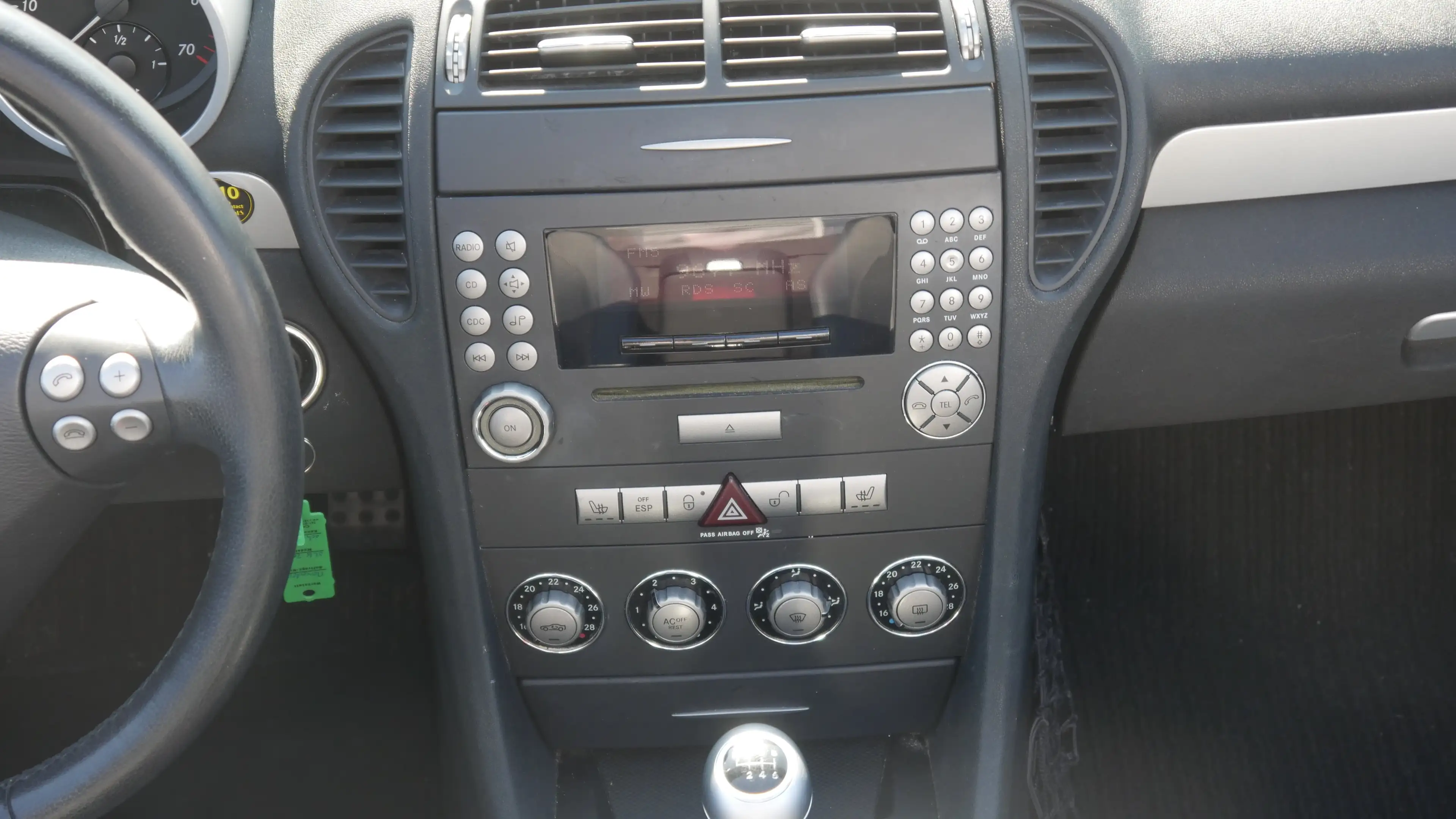 Mercedes-Benz SLK 200 1.8 Kompressor TÜV,- Kundendienst Neu Sitzheiz. — photo 9