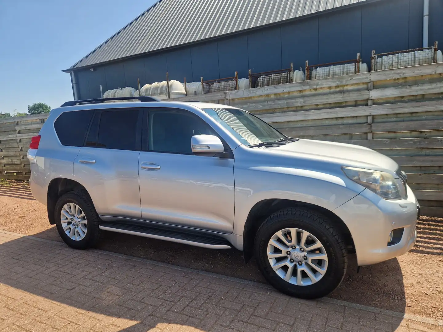 Toyota Land Cruiser 3.0 D-4D-F VX Window Van Gris - 1