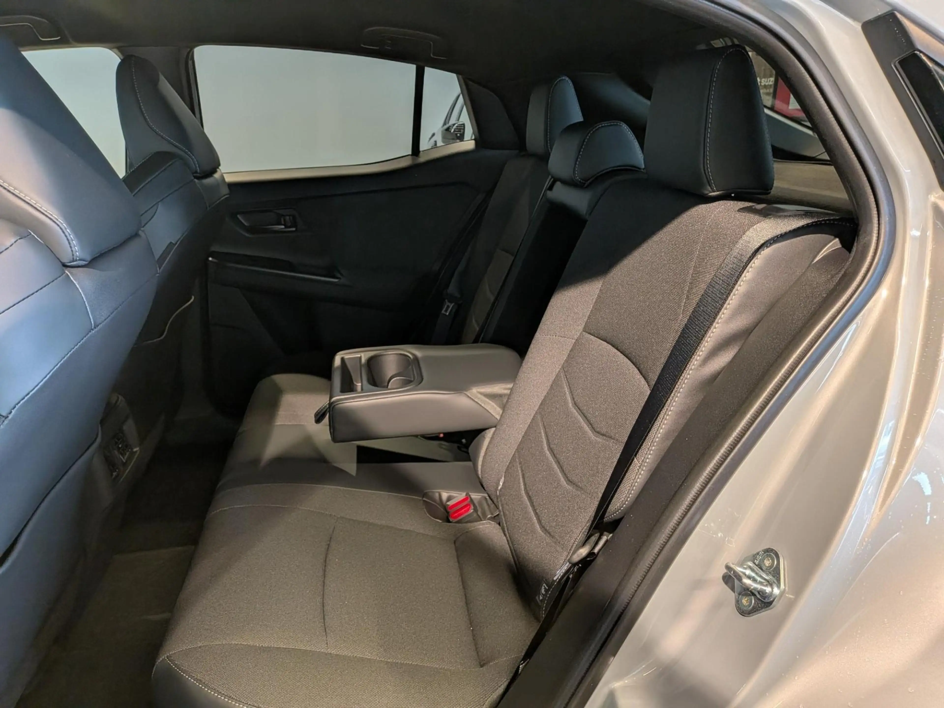 Toyota C-HR+ First Edition 77 kWh |Rijklaar|AllSeasonBanden|BTW — photo 5