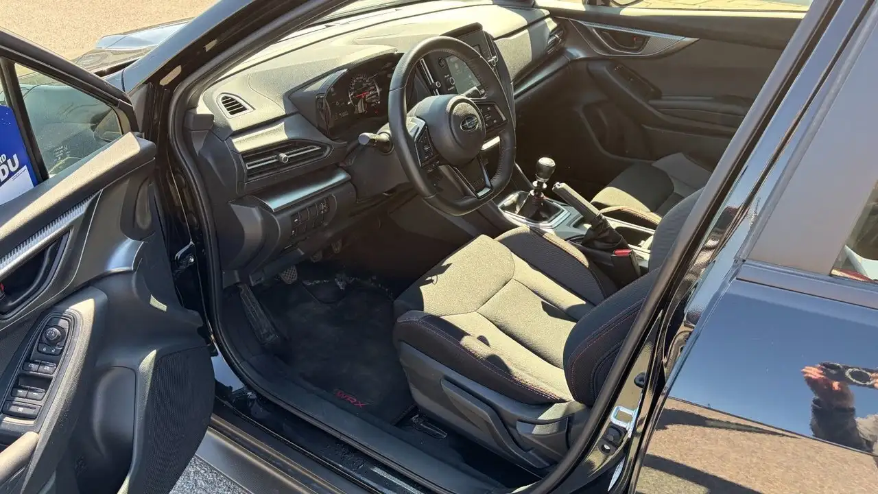 Subaru WRX снимка Subaru WRX