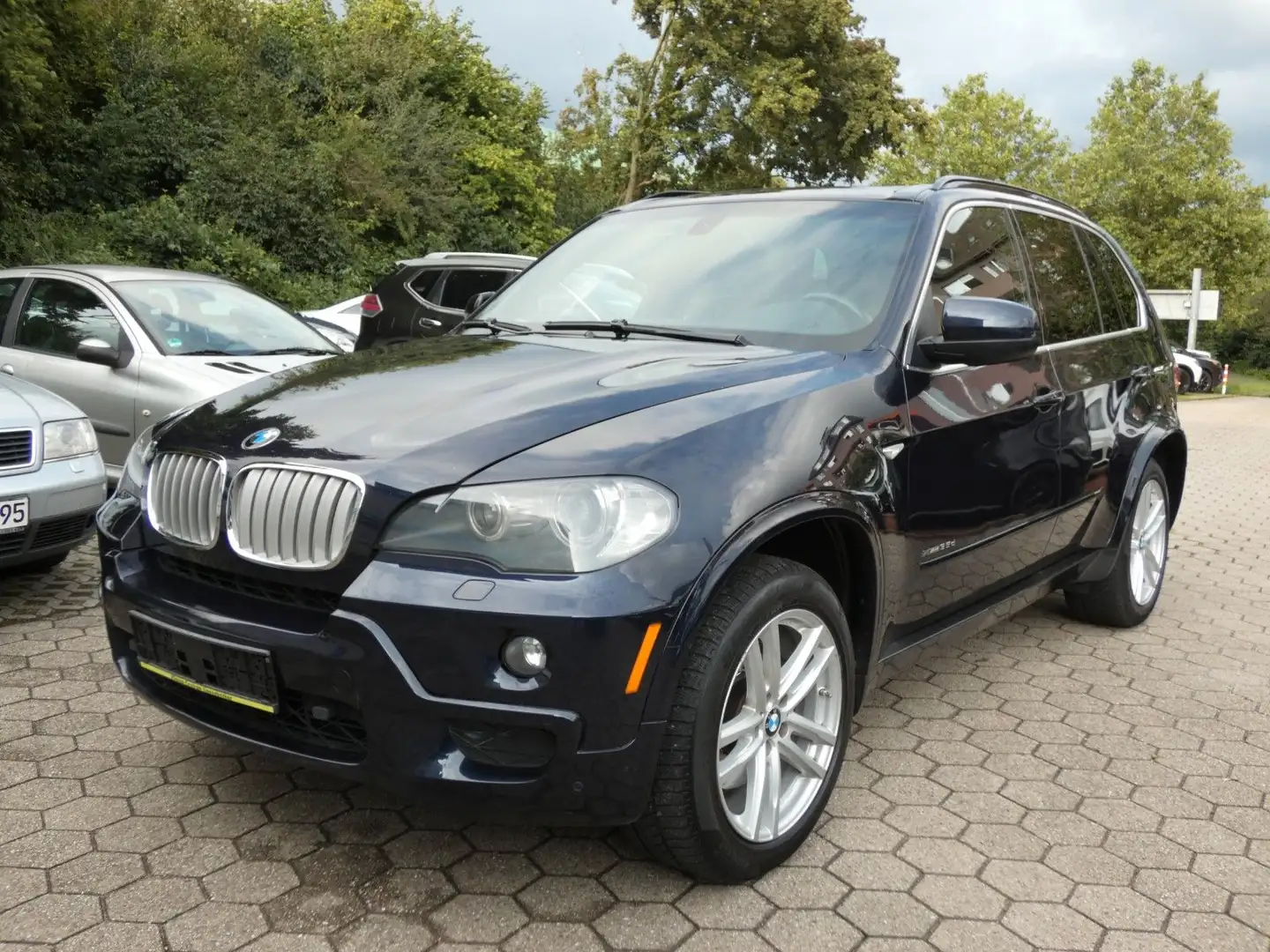 BMW X5 xDrive35d*M-SPORTPAKET*7 SITZER* Blau - 1