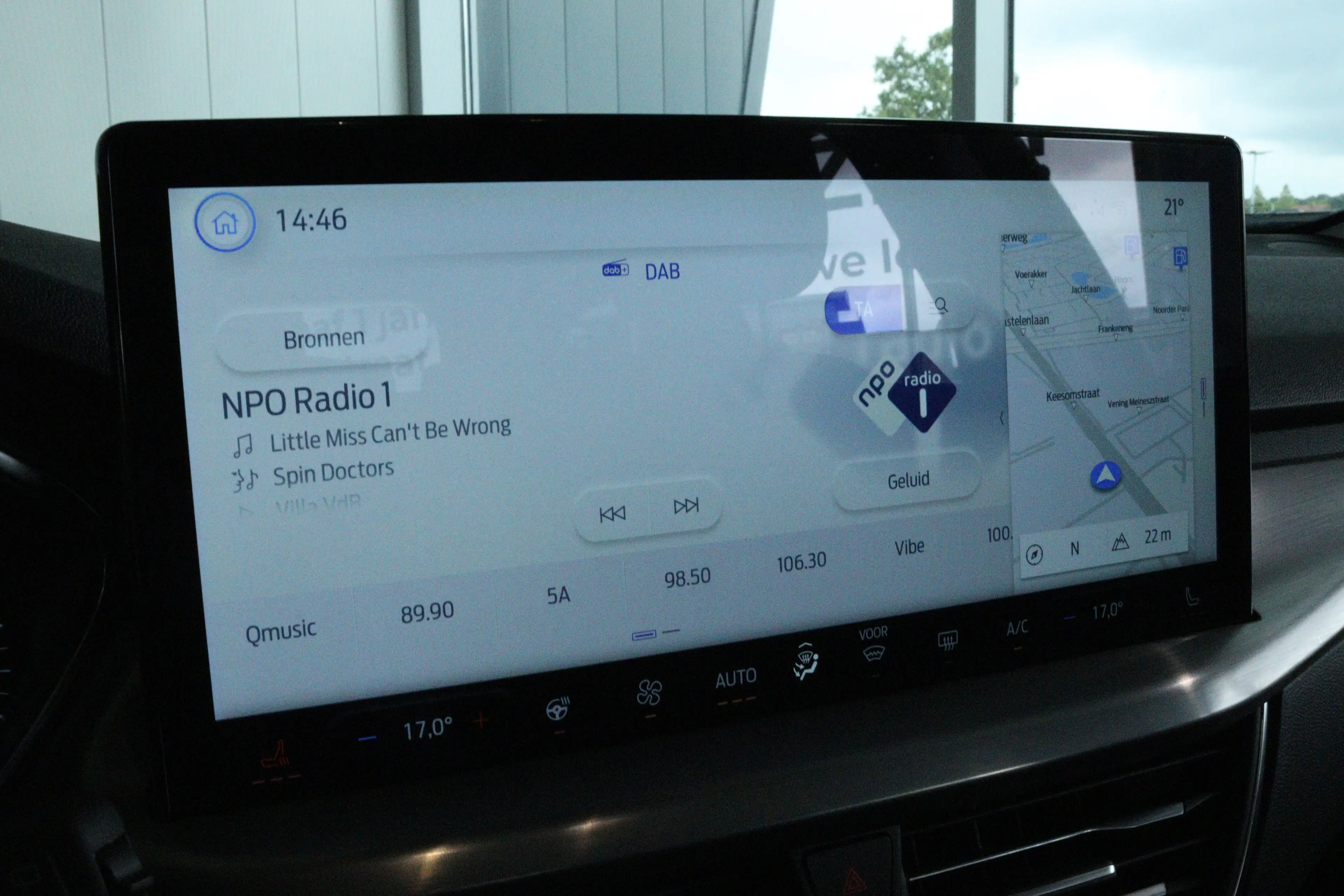 Ford Focus Wagon 1.0 EcoBoost Hybrid Titanium | Winter Pakket — photo 23