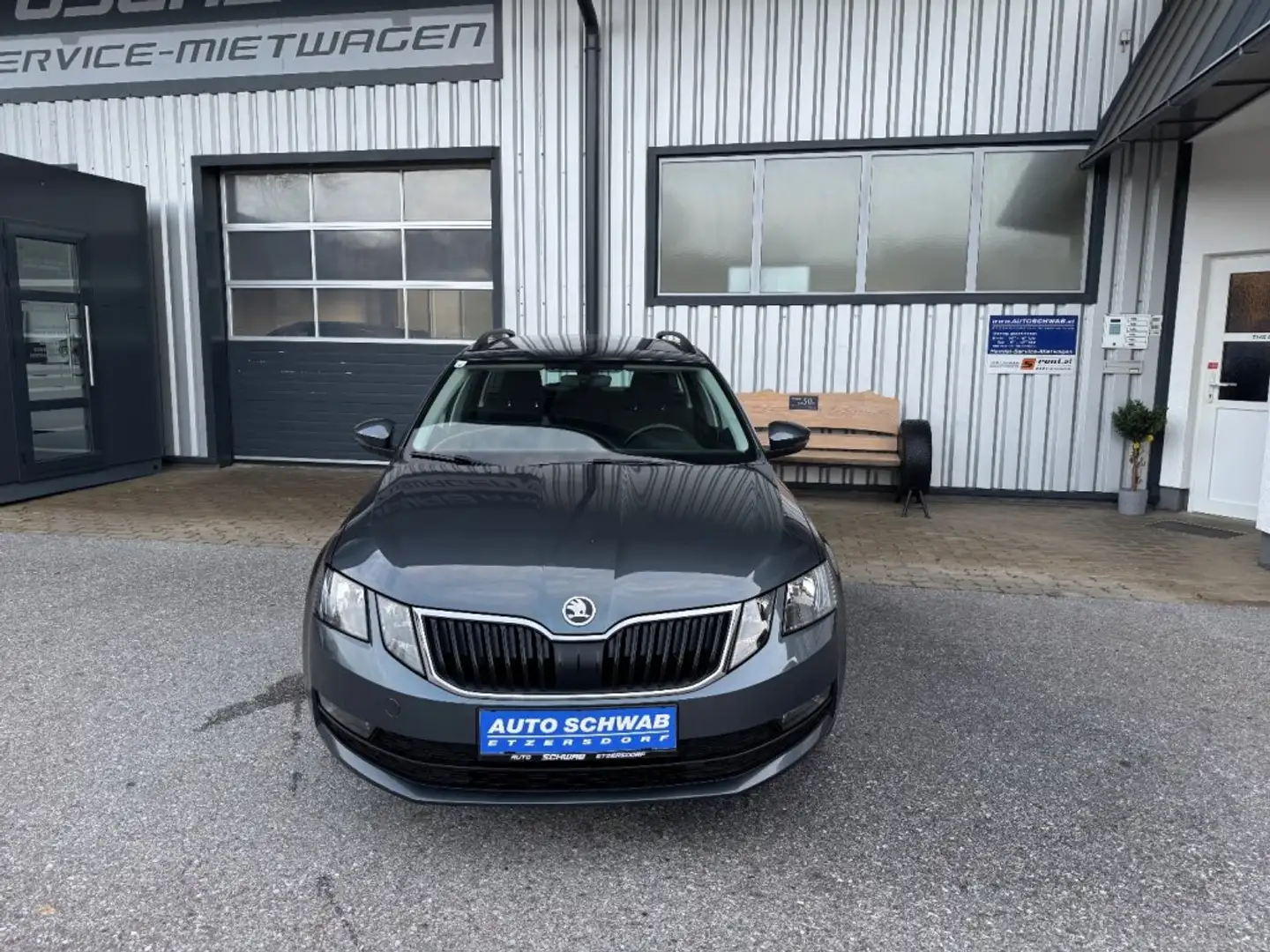 Skoda Octavia Combi 2.0 TDI Ambition *Sitzheizung* Gris - 2