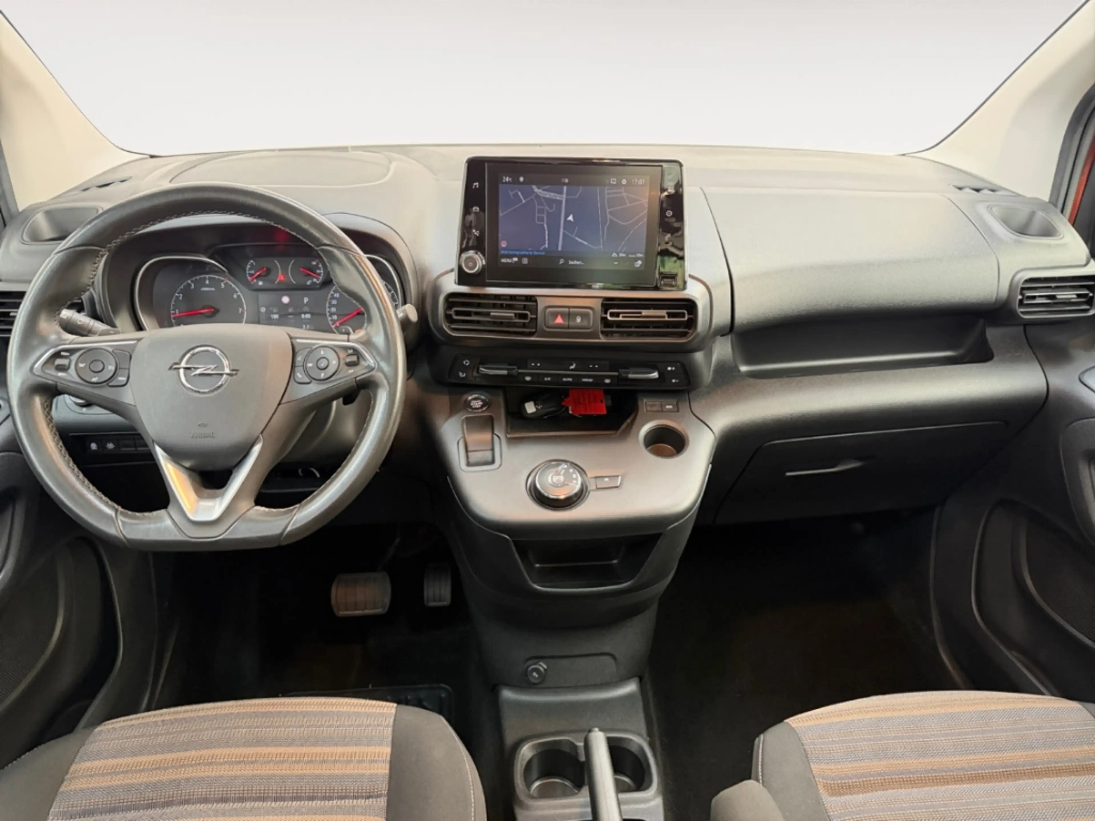 Opel Combo Life Ultimate AUTOMATIK NAV KAMERA SITZ.HZG TEMPOMAT AP — photo 13