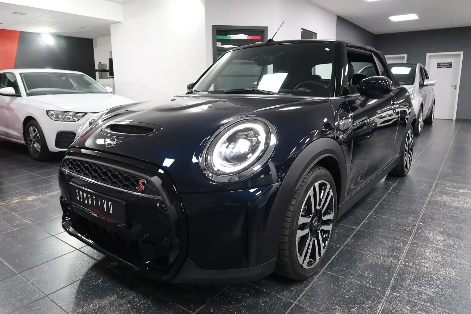 MINI Cooper S **Cooper S Cabrio Classic Trim 6500KM** Schwarz - 1