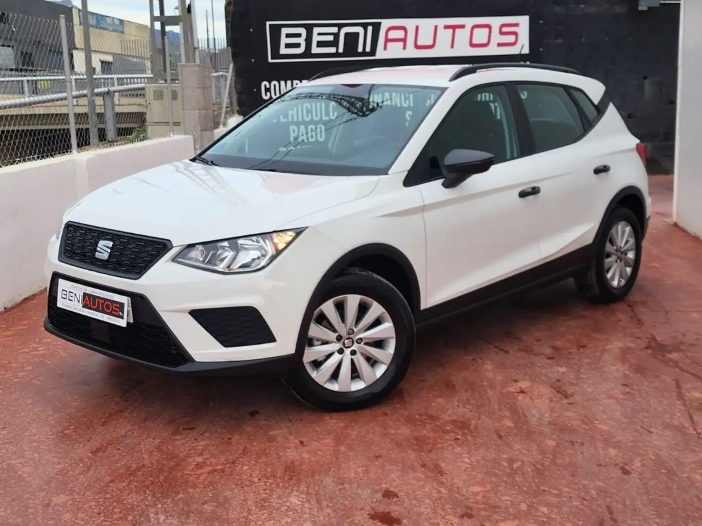 SEAT Arona 1.0 TGI S&S Reference 90 Blanco - 1