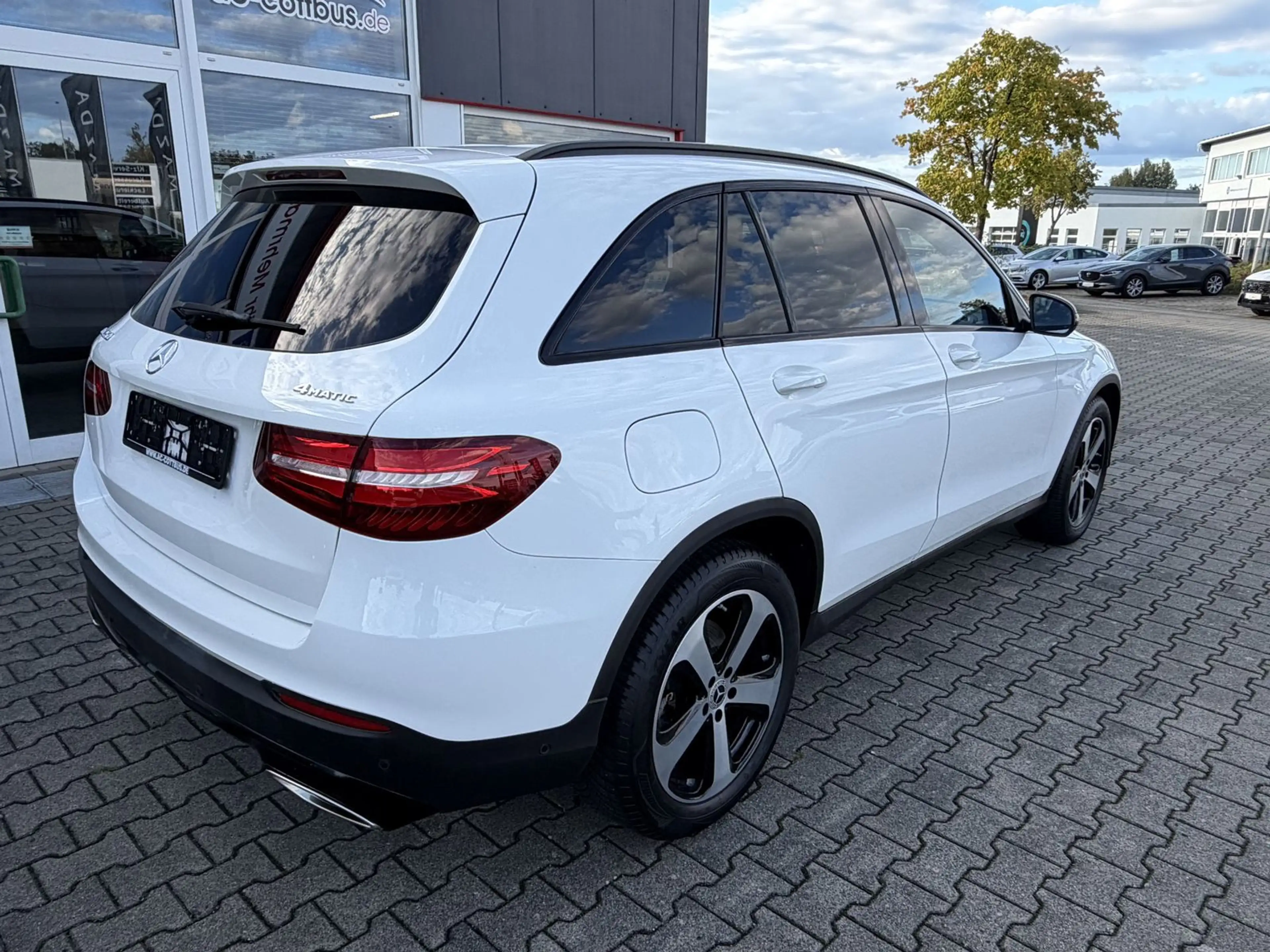 Mercedes-Benz GLC 250 4Matic Exclusiv AMG Pano Leder Navi AHK — photo 3