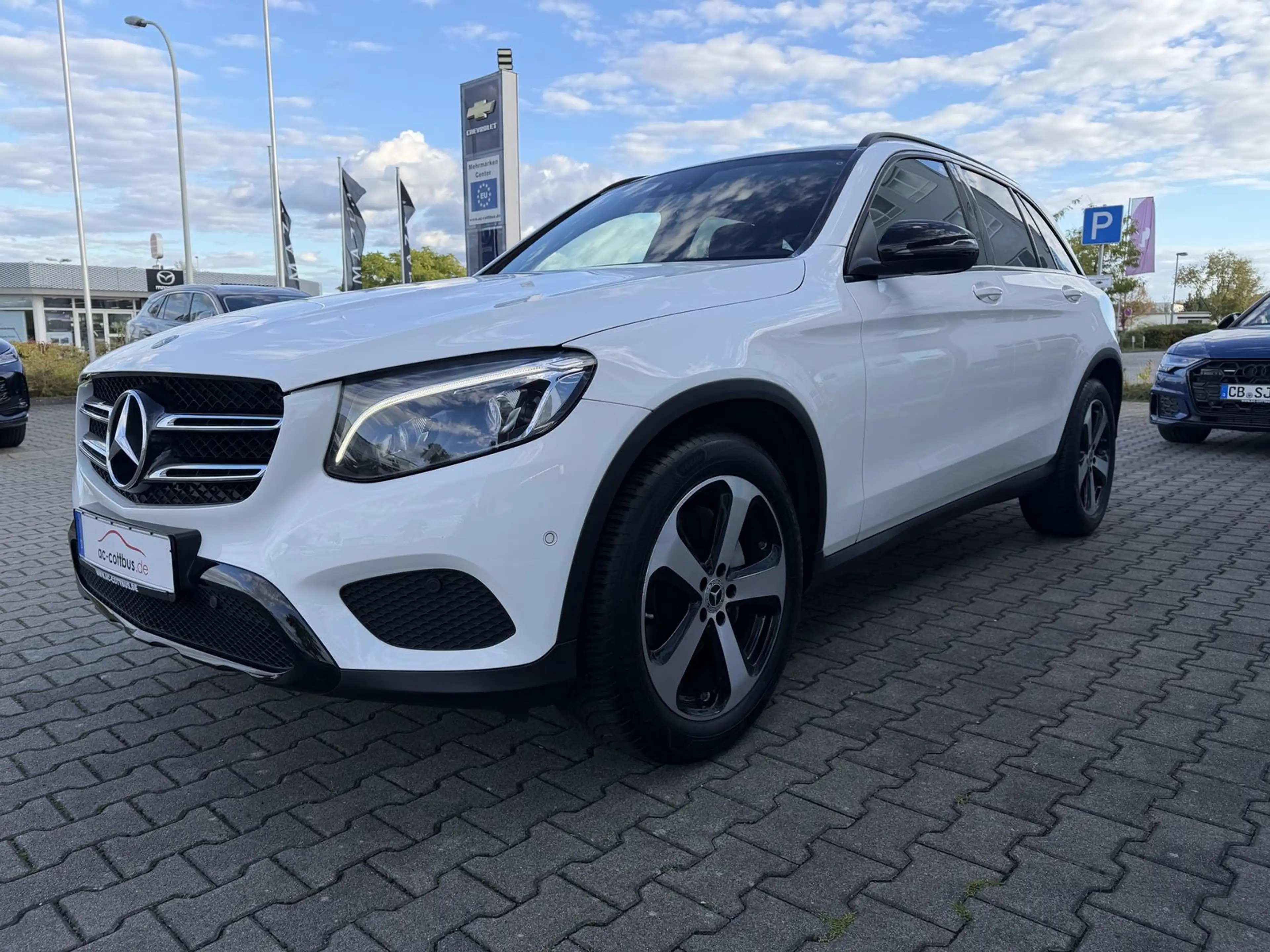 Mercedes-Benz GLC 250 4Matic Exclusiv AMG Pano Leder Navi AHK — photo 7