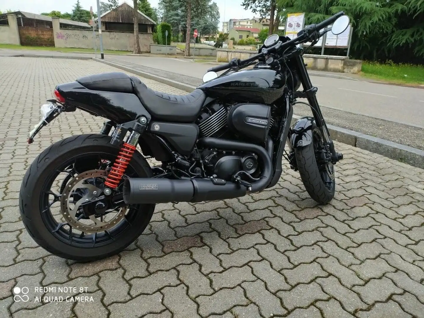 Harley-Davidson Street Rod Fekete - 1