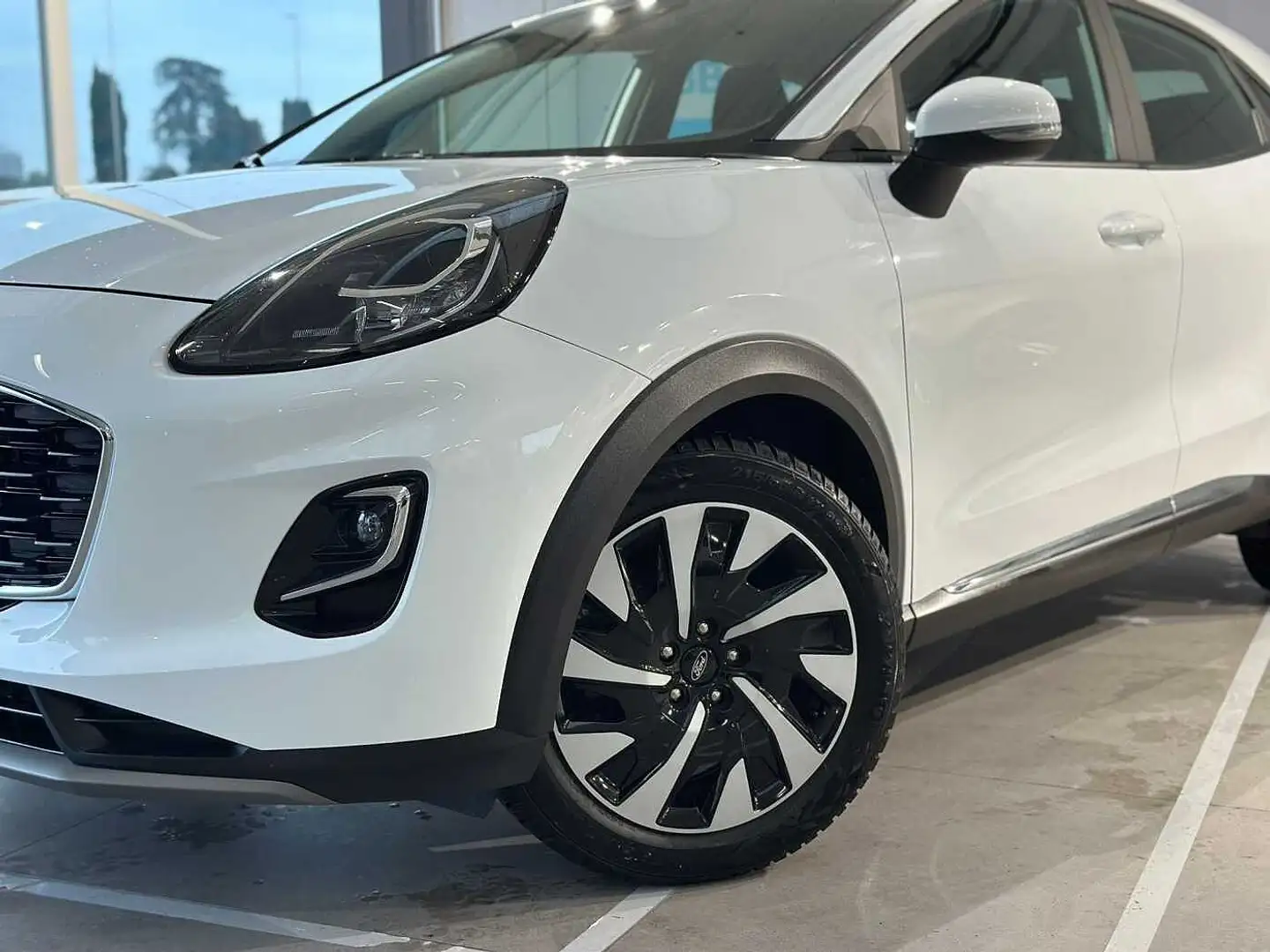 Ford Puma 1.0  Hybrid 125 CV S&S Titanium Blanc - 2