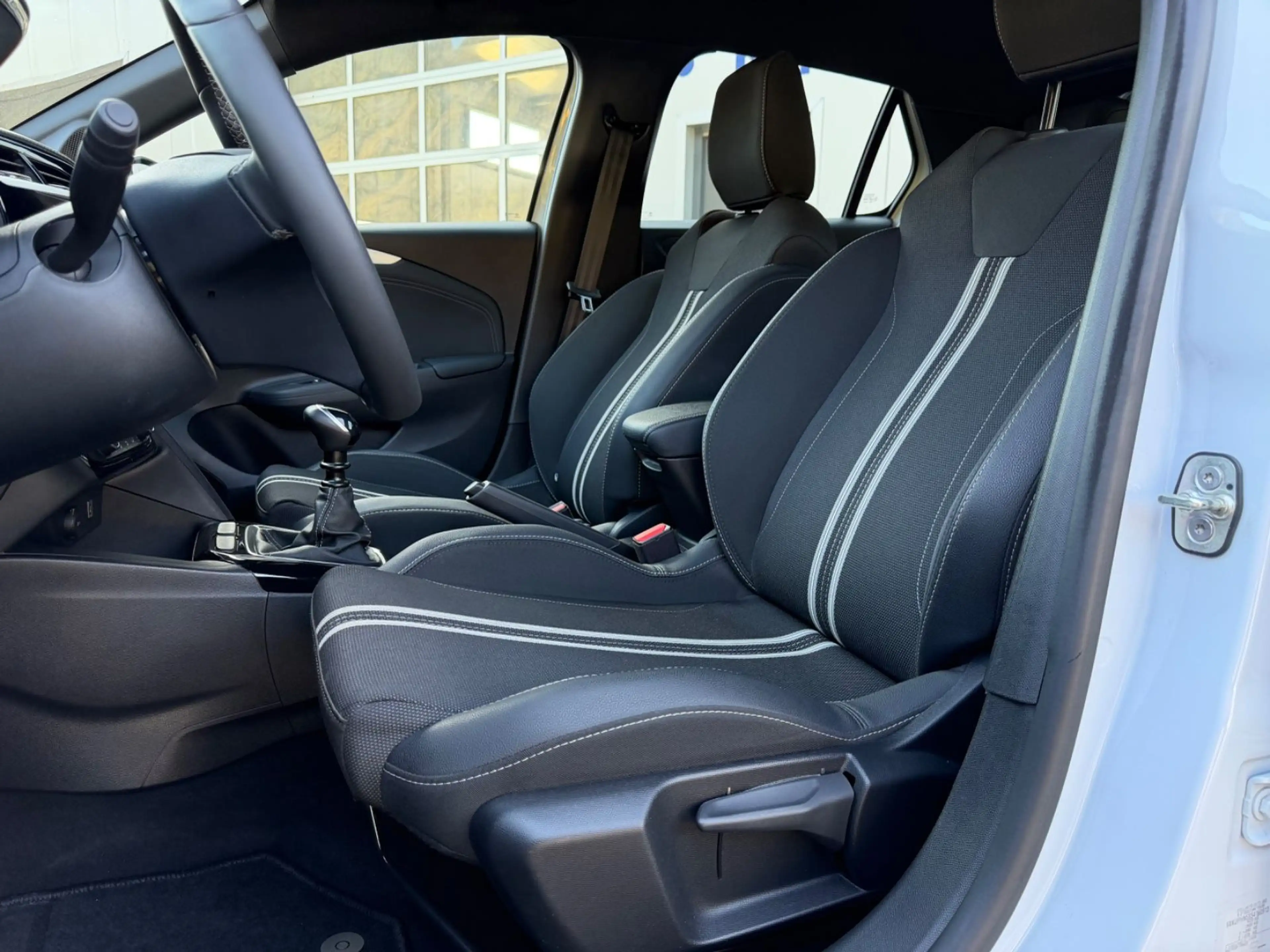 Opel Corsa F GS-Line *Apple CarPlay*Android Auto* — photo 9