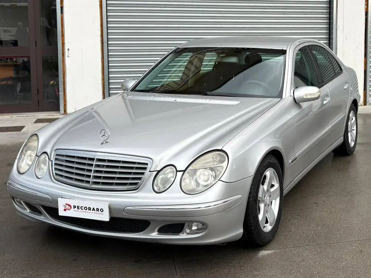 Mercedes-Benz E 220