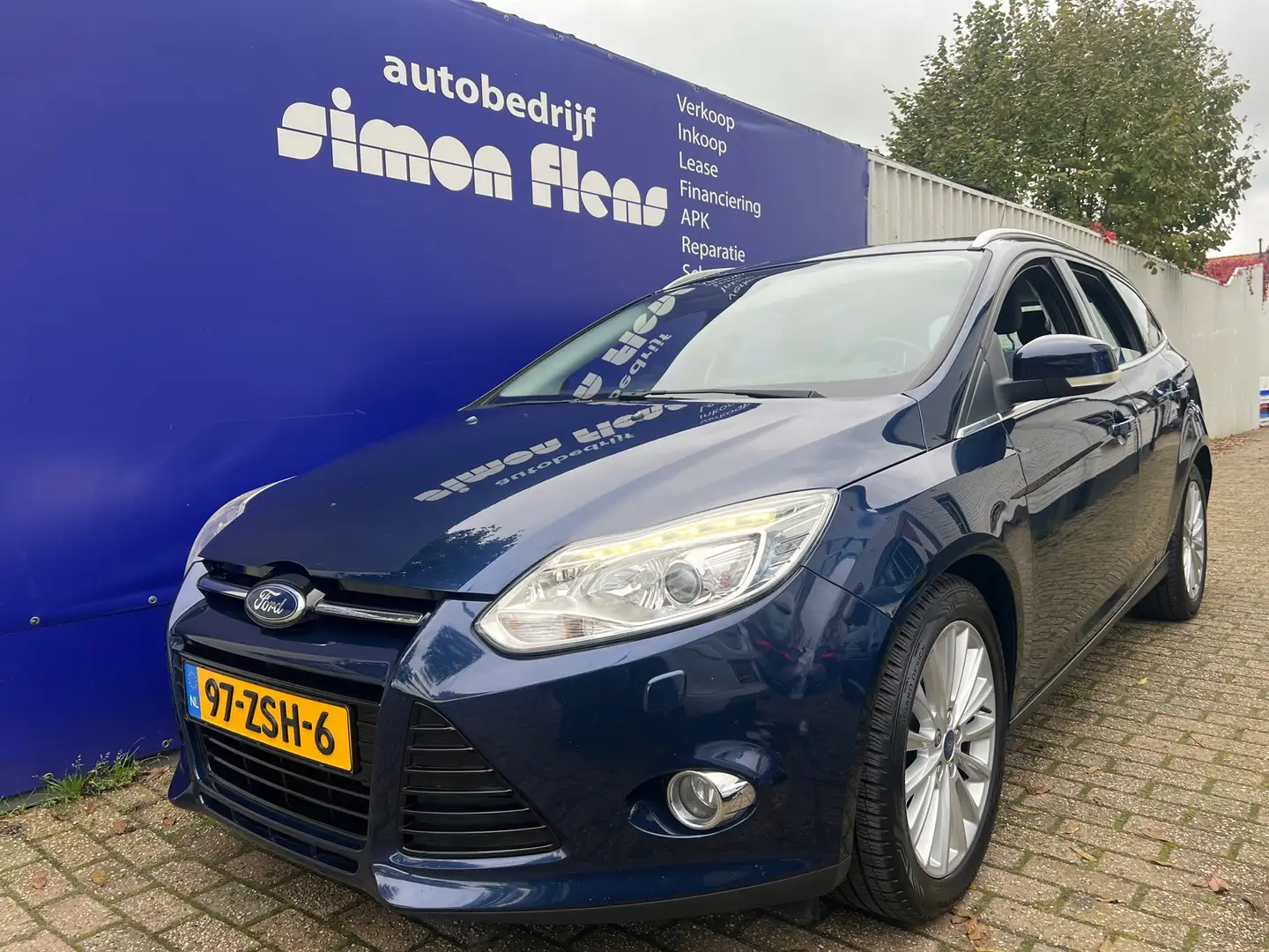 Ford Focus Wagon 1.6 EcoBoost Titanium Bleu - 1