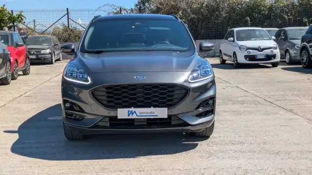 Ford Kuga view 3