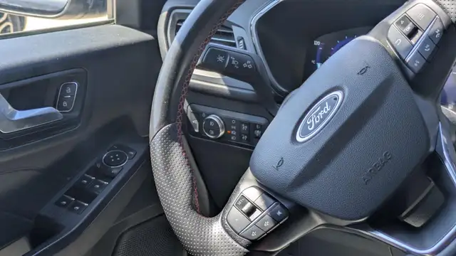 Ford Kuga view 13