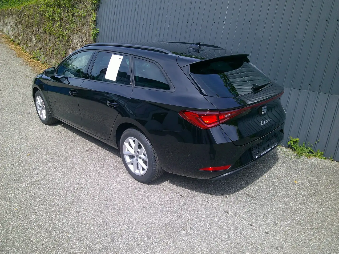 SEAT Leon Style 1.5 TSI 115 PS Noir - 2