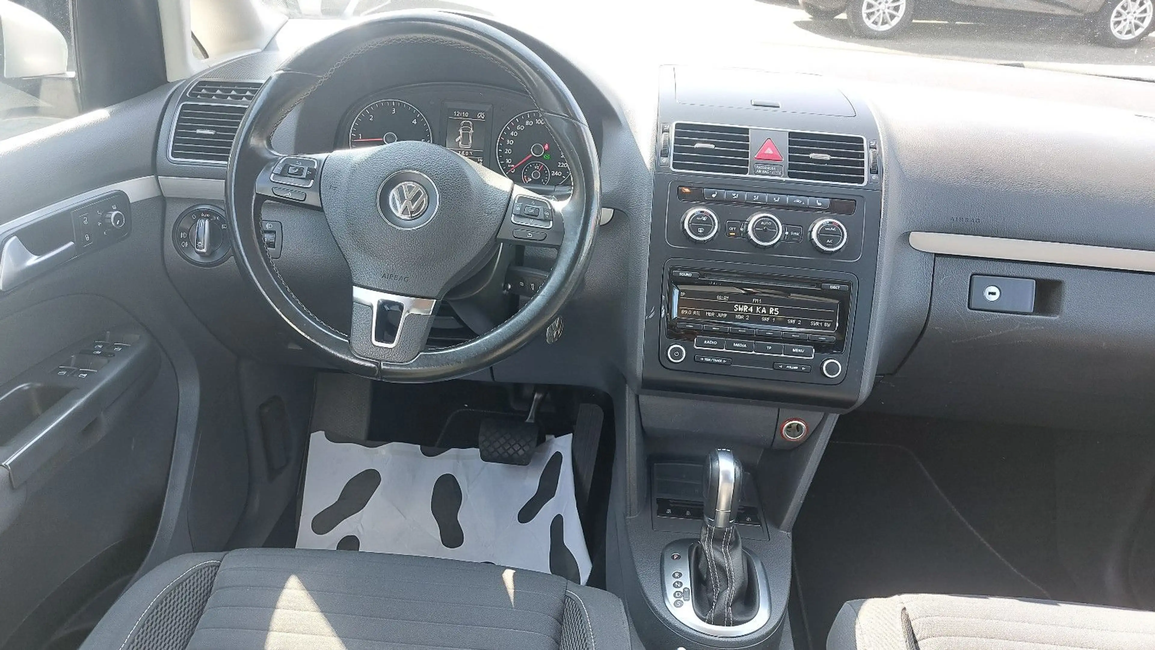Volkswagen Touran Cup BMT — photo 4