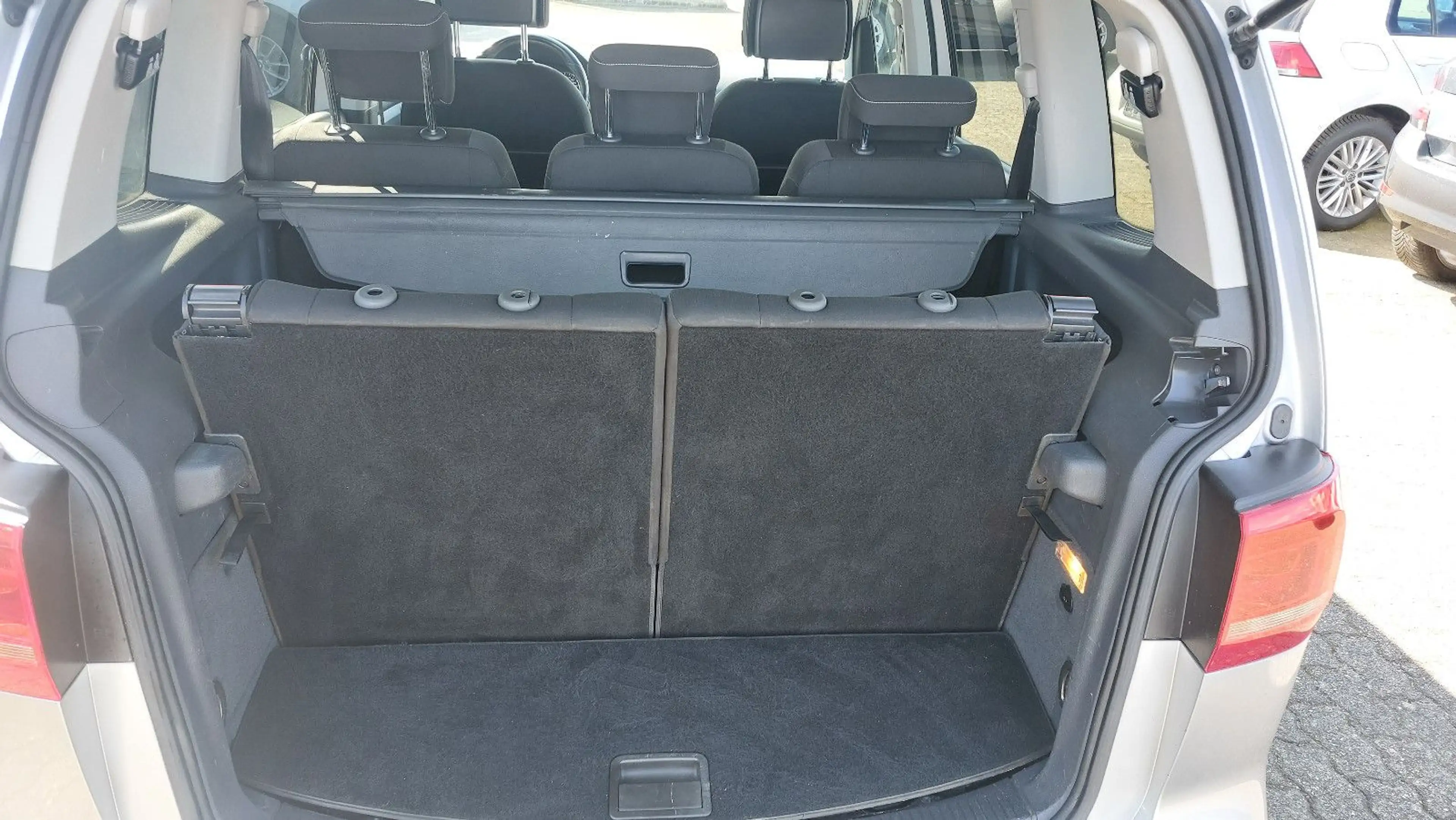 Volkswagen Touran Cup BMT — photo 8