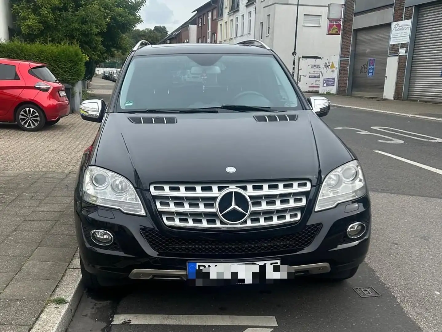 Mercedes-Benz ML 350 ML 350 BlueTEC 4Matic 7G-TRONIC DPF Schwarz - 2