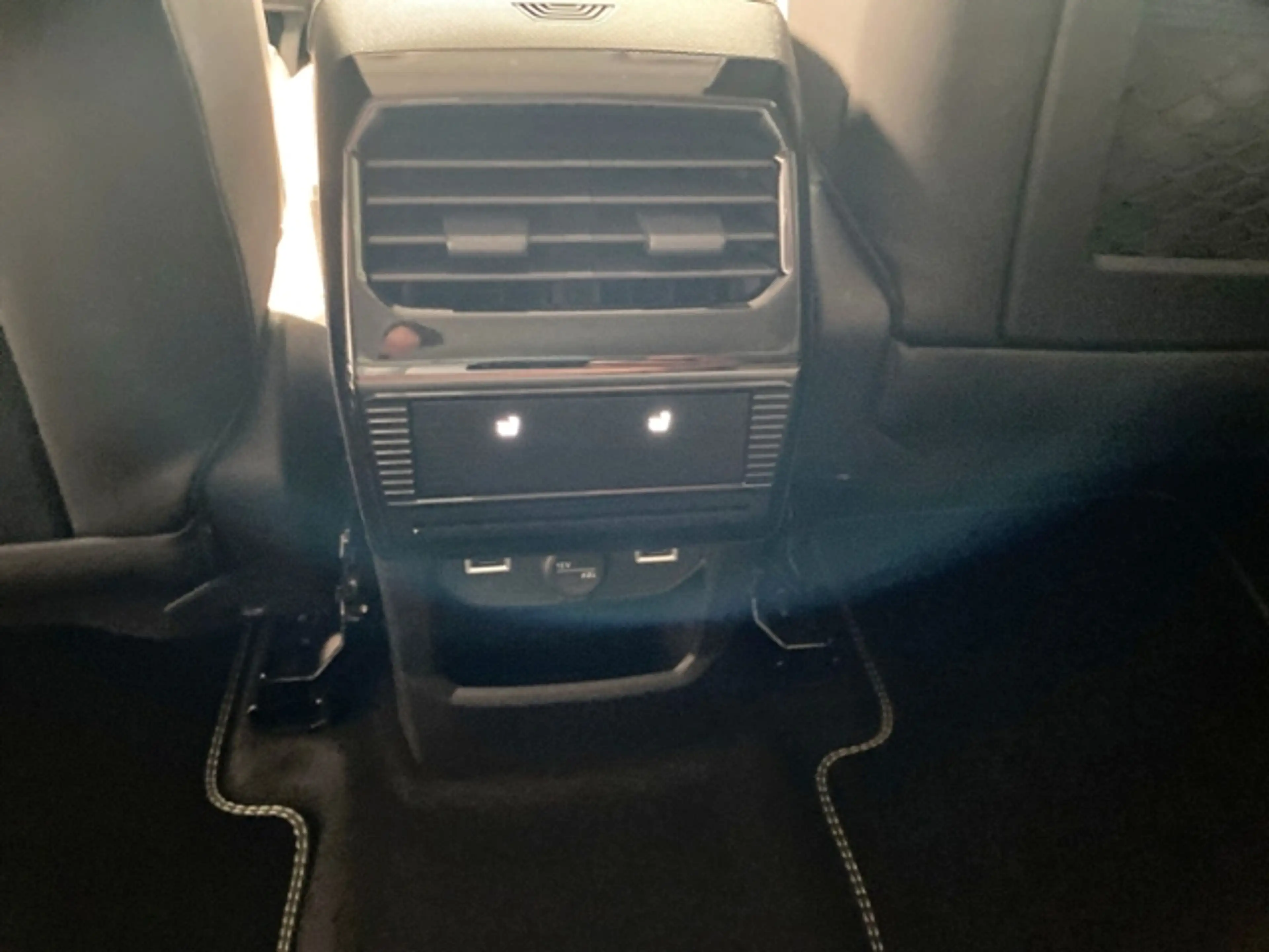 Citroen C5 Aircross 145 Hybrid Team-D — photo 14