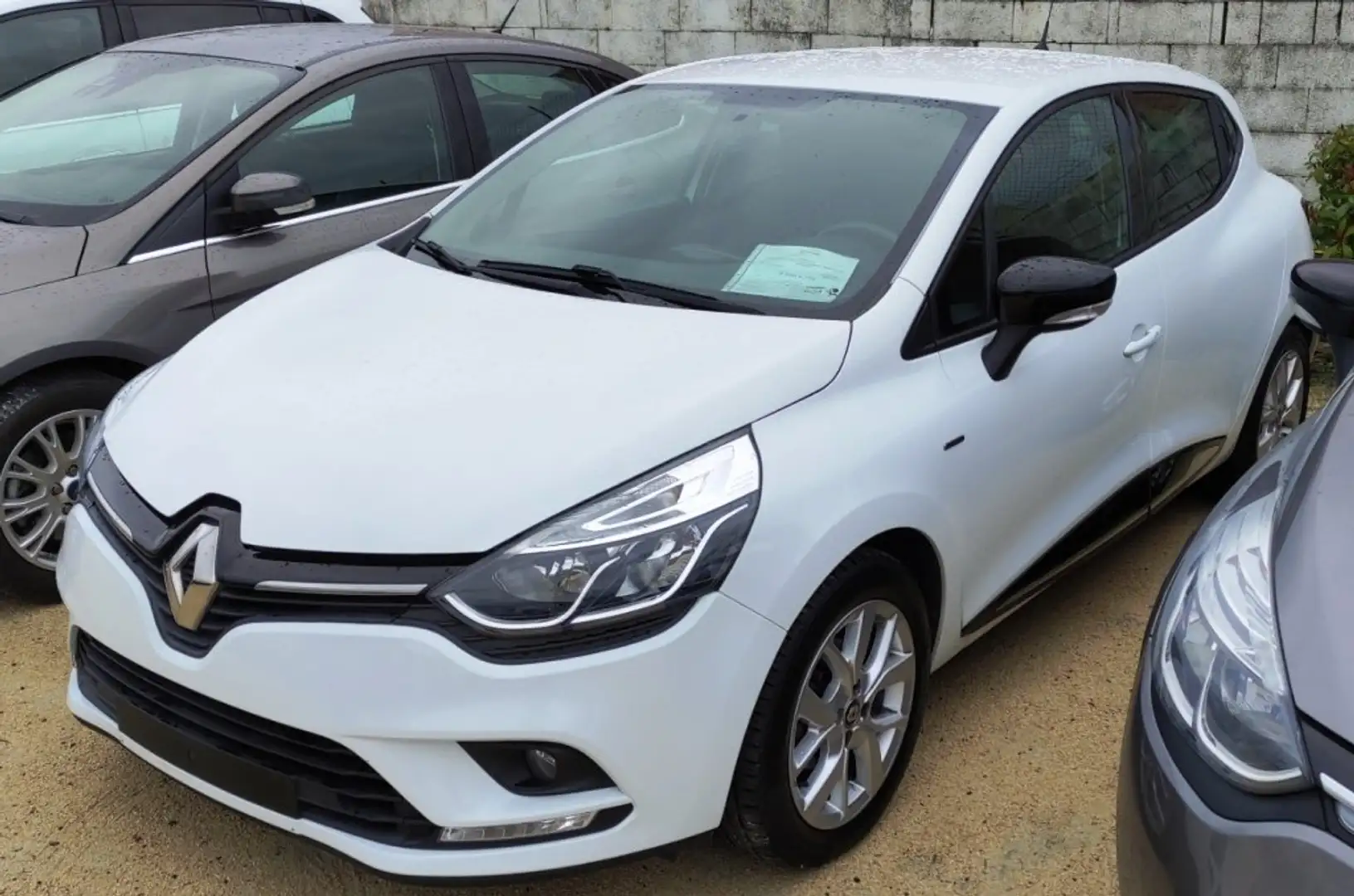 Renault Clio TCe 75 E6C Limited Weiß - 1