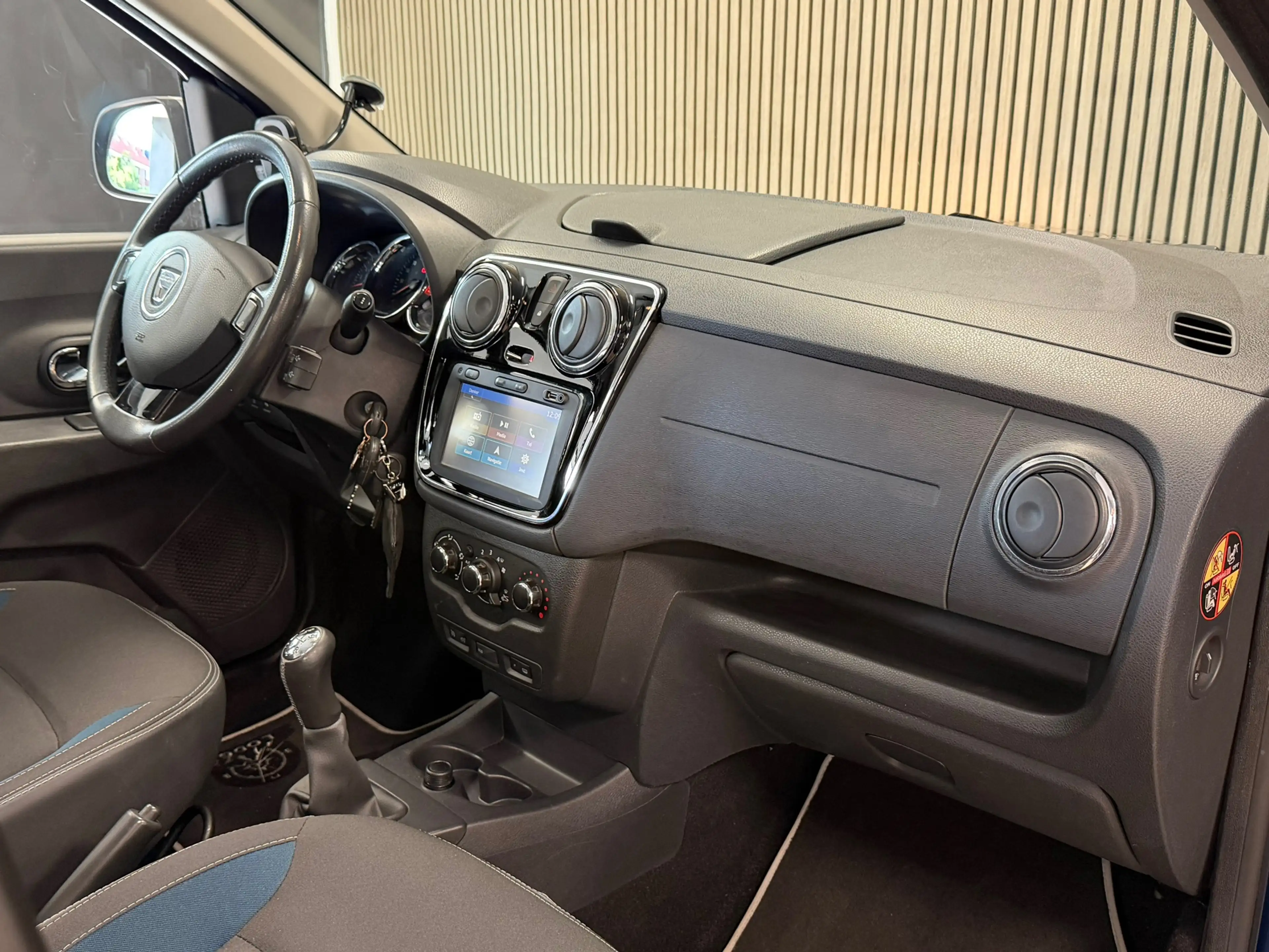 Dacia Lodgy 1.2 TCe 10th Anniversary 5p. TREKHAAK AIRCO CRUISE — photo 7