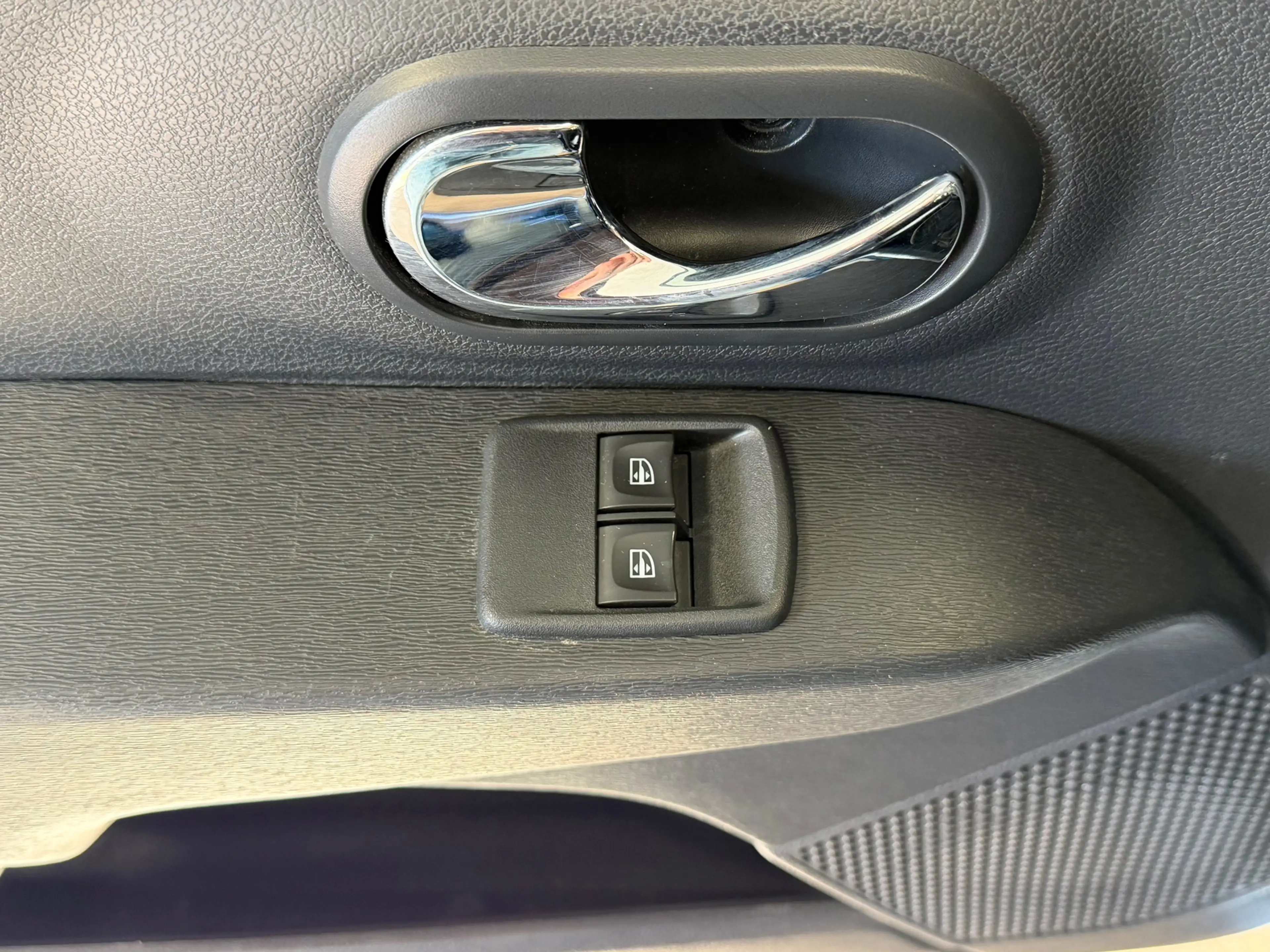 Dacia Lodgy 1.2 TCe 10th Anniversary 5p. TREKHAAK AIRCO CRUISE — photo 14