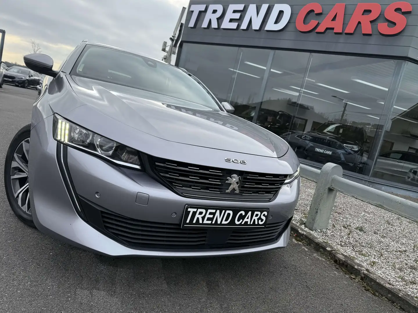 Peugeot 508 SW 2.0 BlueHDi 160 AUTO.VIRTUAL CAM360 CARPLAY LED Gris - 1