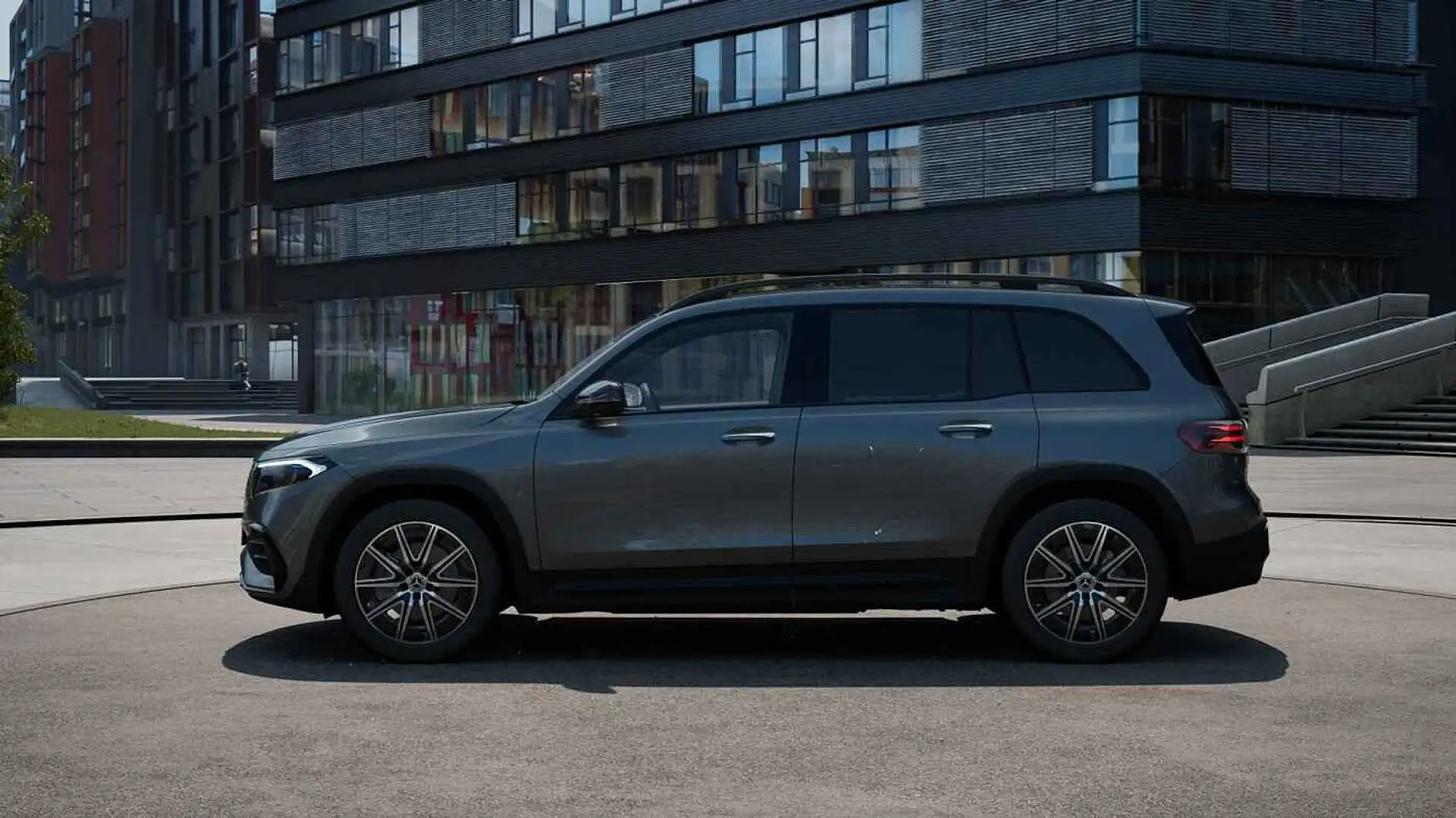 Mercedes-Benz EQB 250 + STAR EDITION Grijs - 2