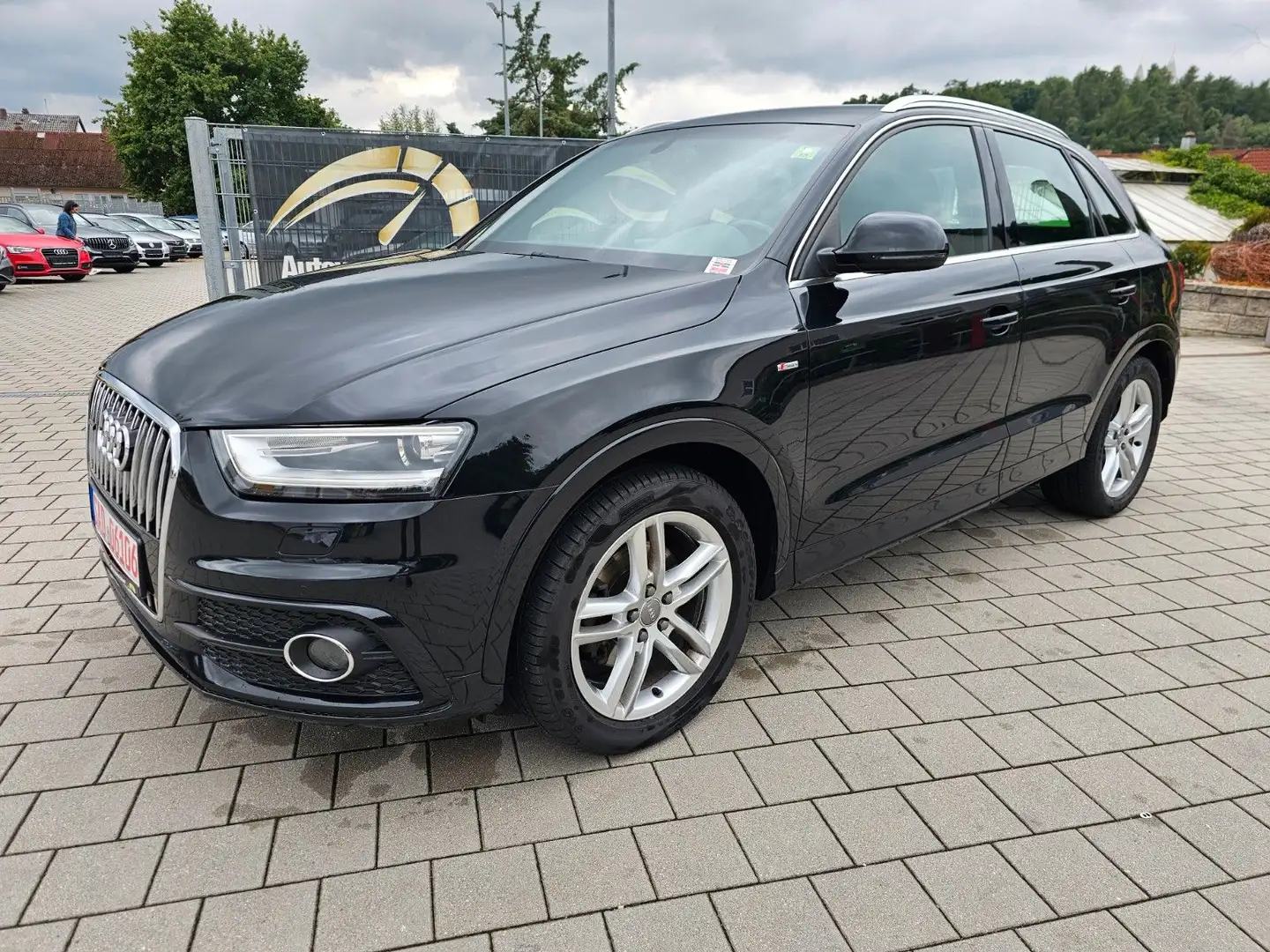 Audi Q3 2.0 TDI quattro / S Line / Automatik / TOP Noir - 1