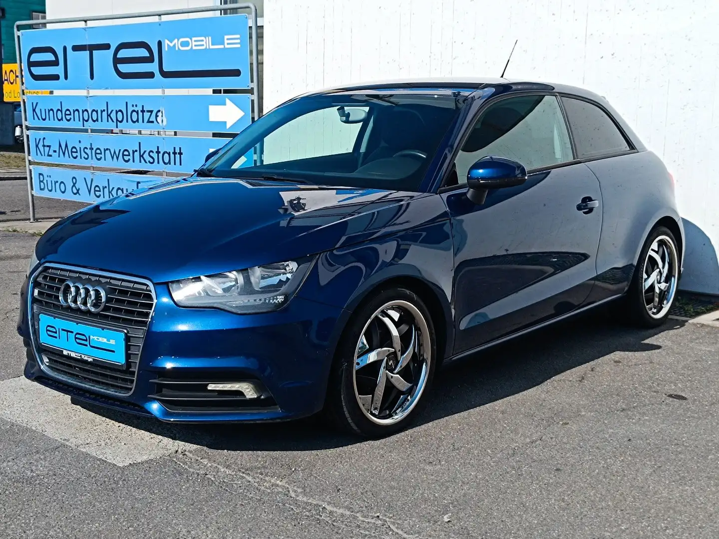 Audi A1 attraction 1,2-1.Hand Klima Kamera DAB USB Blau - 1