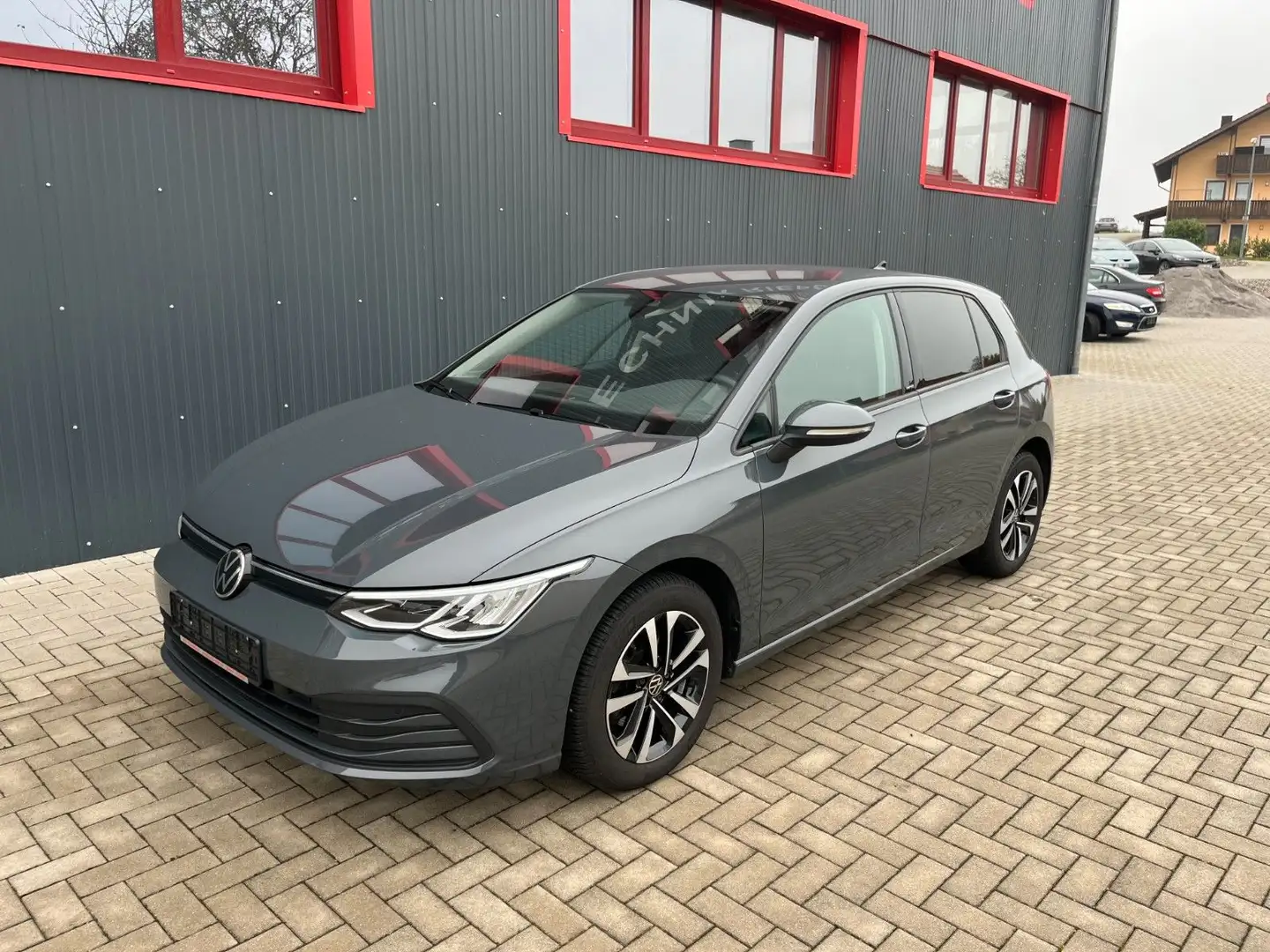 Volkswagen Golf VIII Lim. United LED*NAVI*STANDH.*SHZ Gris - 1
