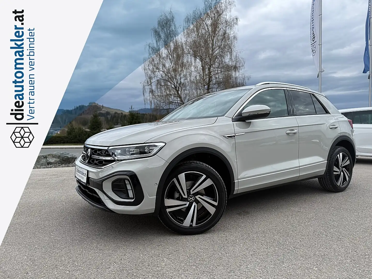 Volkswagen T-Roc 1,5 TSI ACT R-Line DSG *LED*ACC*KEYLESS* Grau - 1