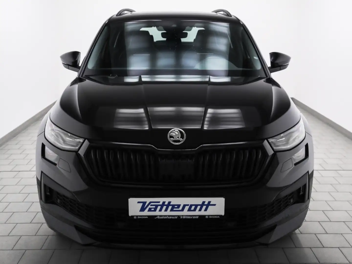 Skoda Kodiaq 2.0 TDI DSG 4x4 Sportline PANO AHK NAVI Nero - 2