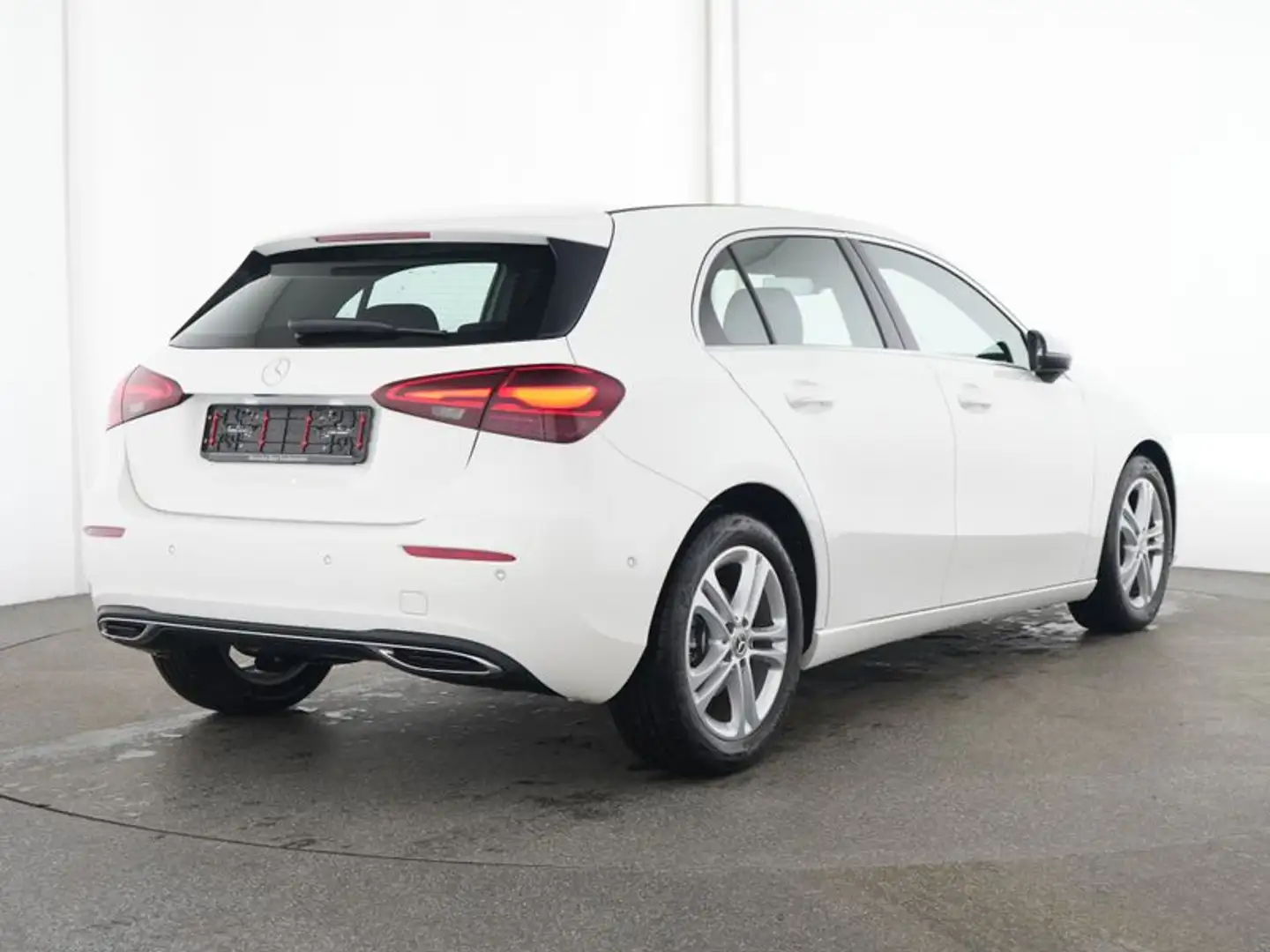 Mercedes-Benz A 180 LED/NAVI/KAMERA Blanco - 2