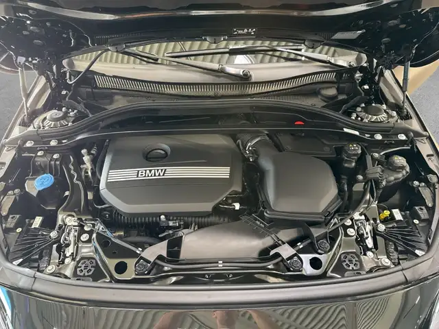 BMW M view 14