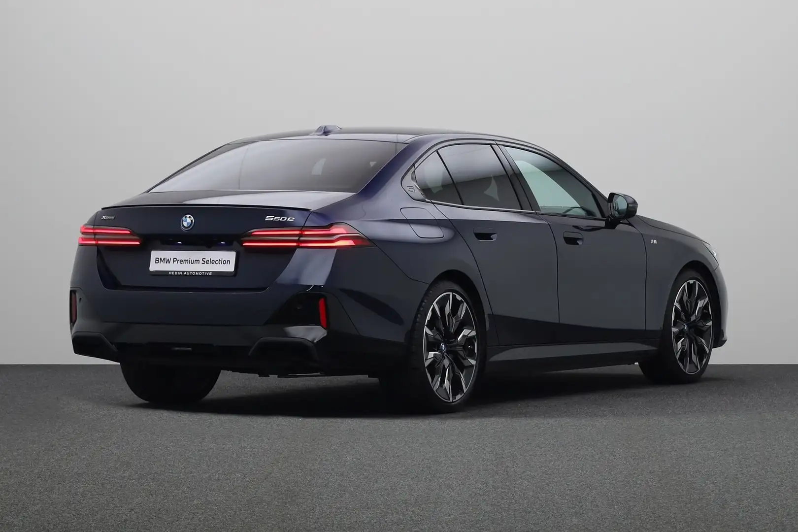 BMW 550 5-serie 550e xDrive | Ambiance verlichting | Iconi Bleu - 2