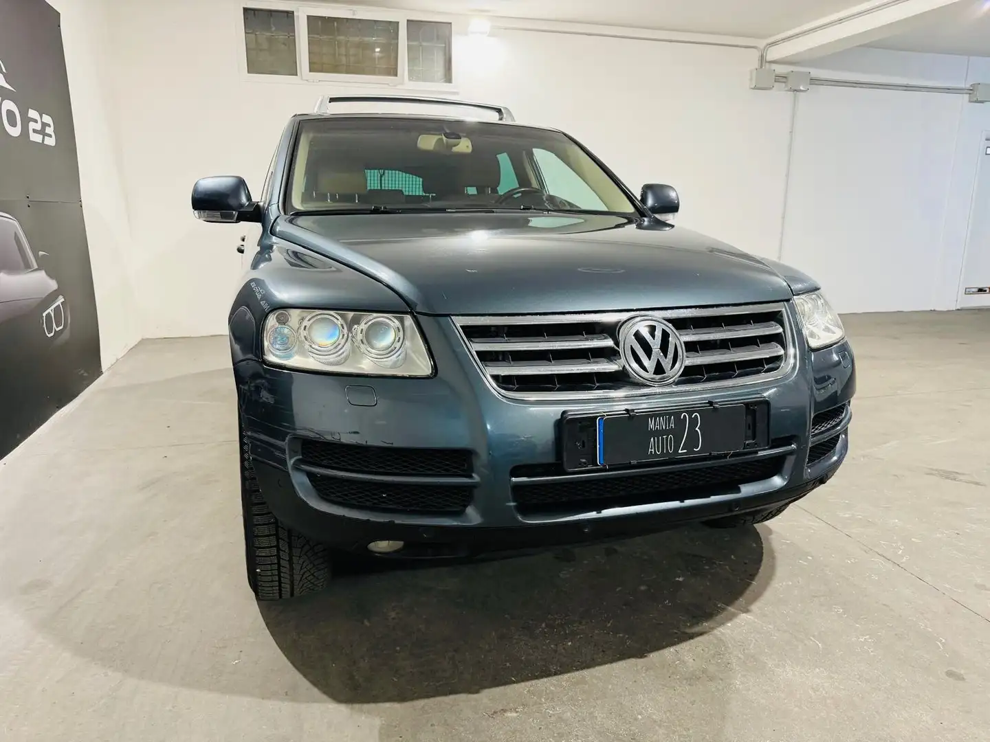Volkswagen Touareg Touareg I 2005 2.5 tdi R5 tiptronic*175 CV* Gris - 2